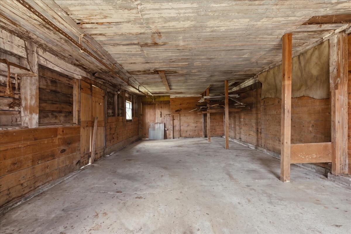 main property photo 109