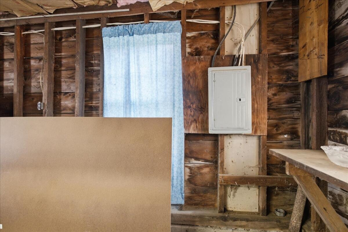 main property photo 111
