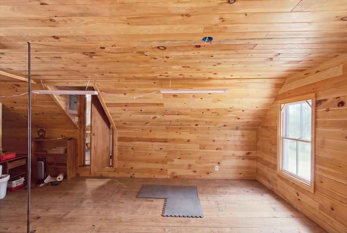 main property photo 79