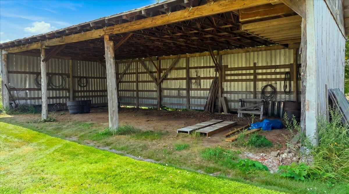 main property photo 82