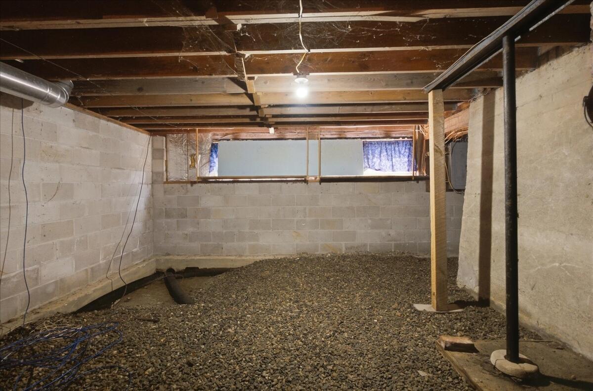 main property photo 95