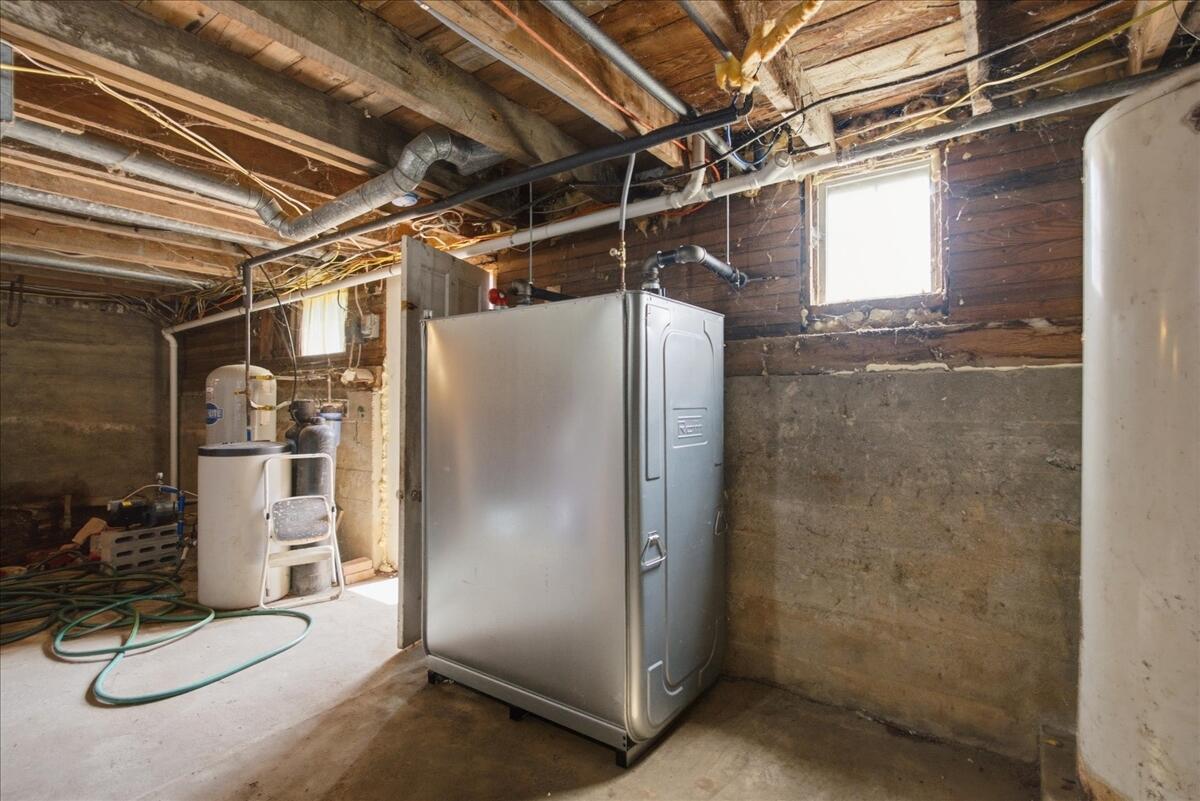 main property photo 98