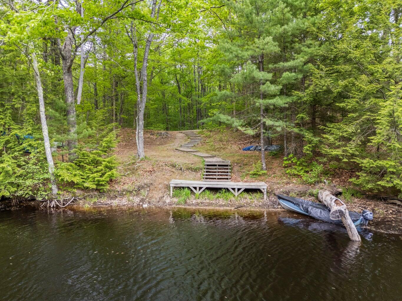 main property photo 30