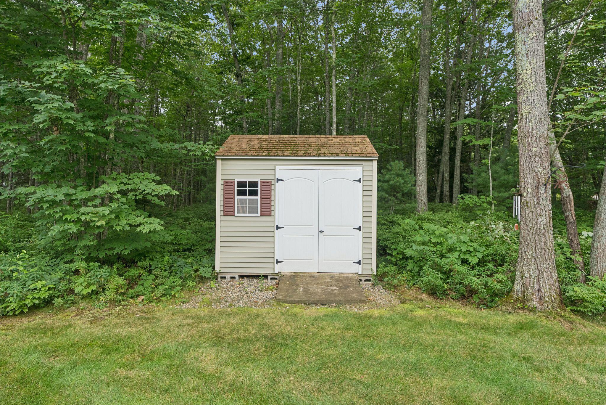 main property photo 39
