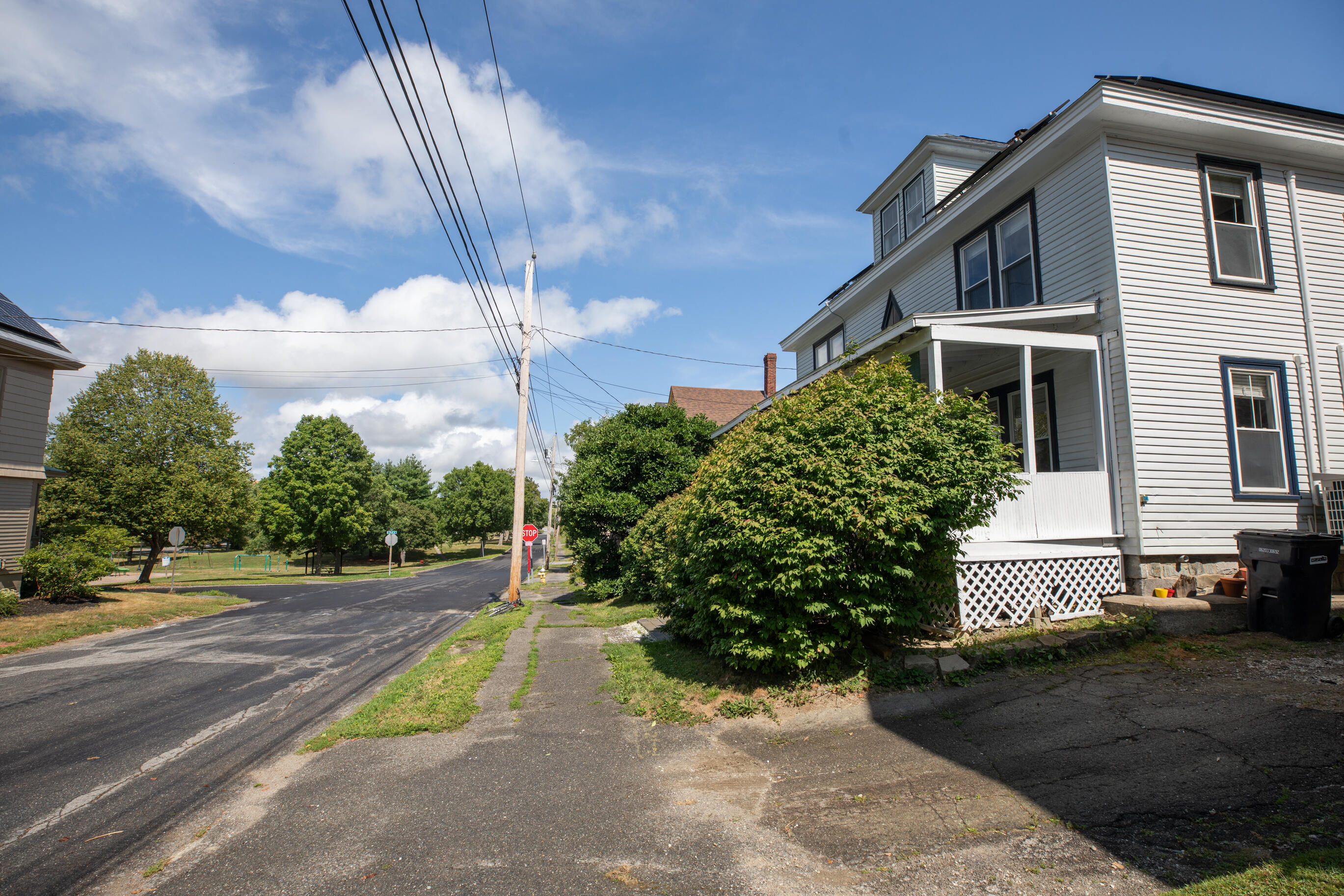 main property photo 99