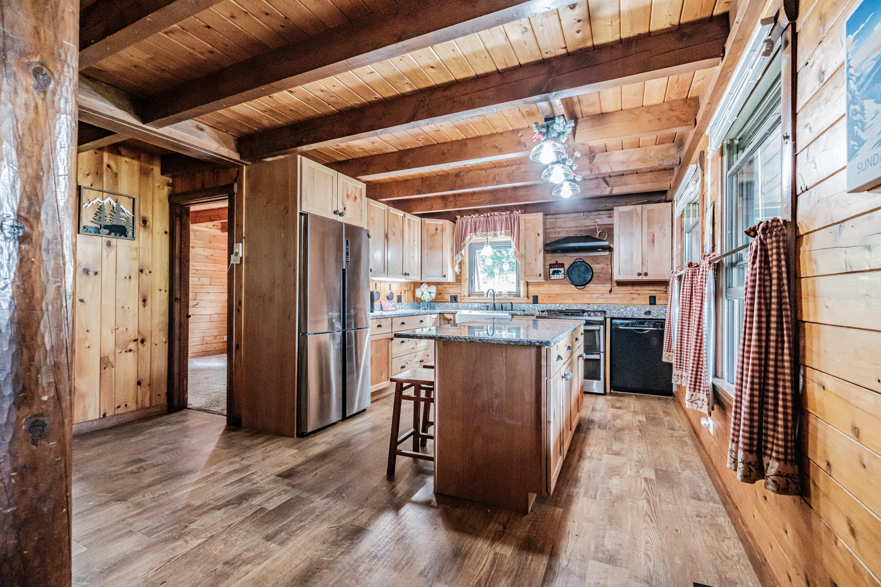 main property photo 13