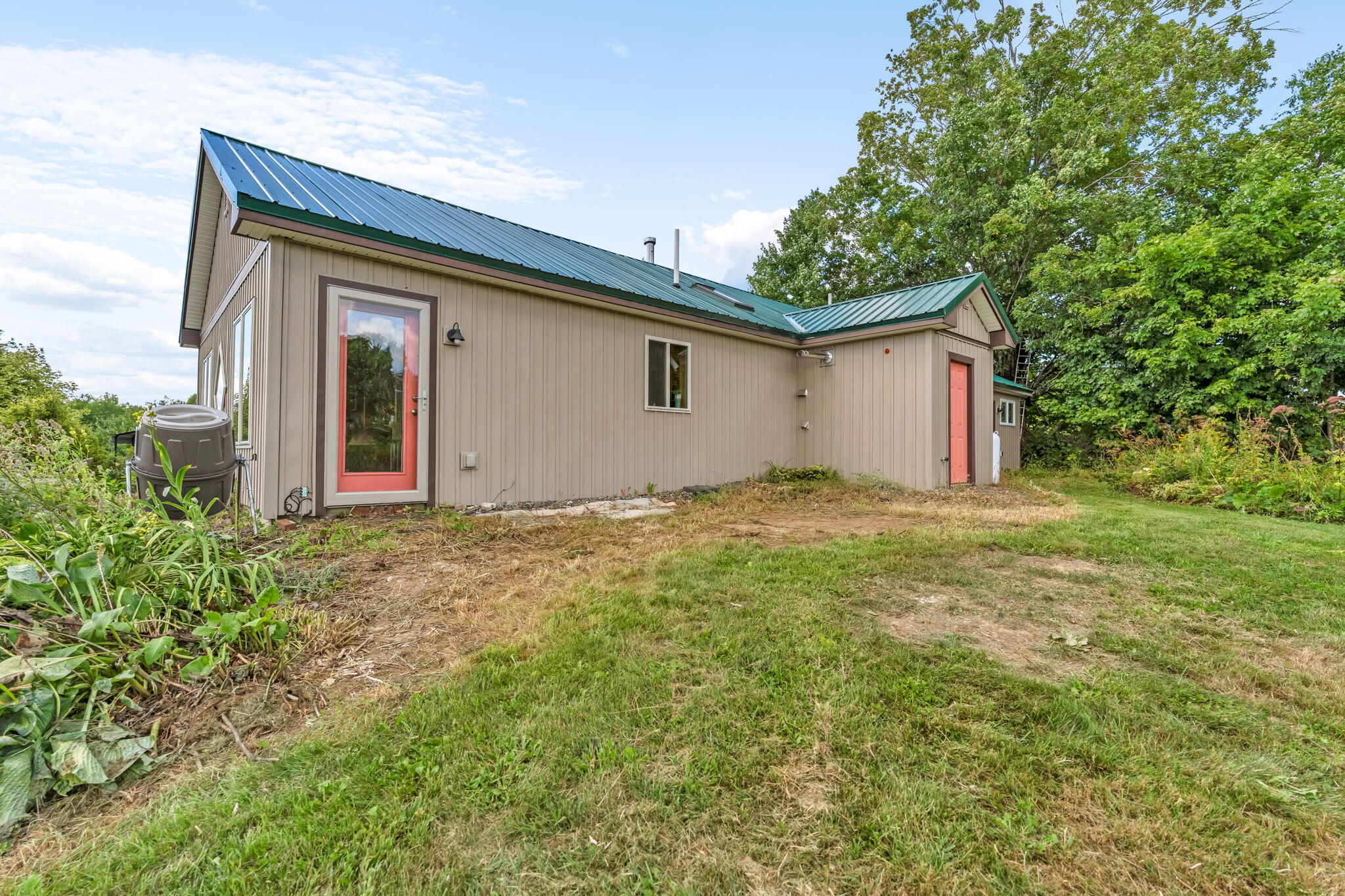 main property photo 42