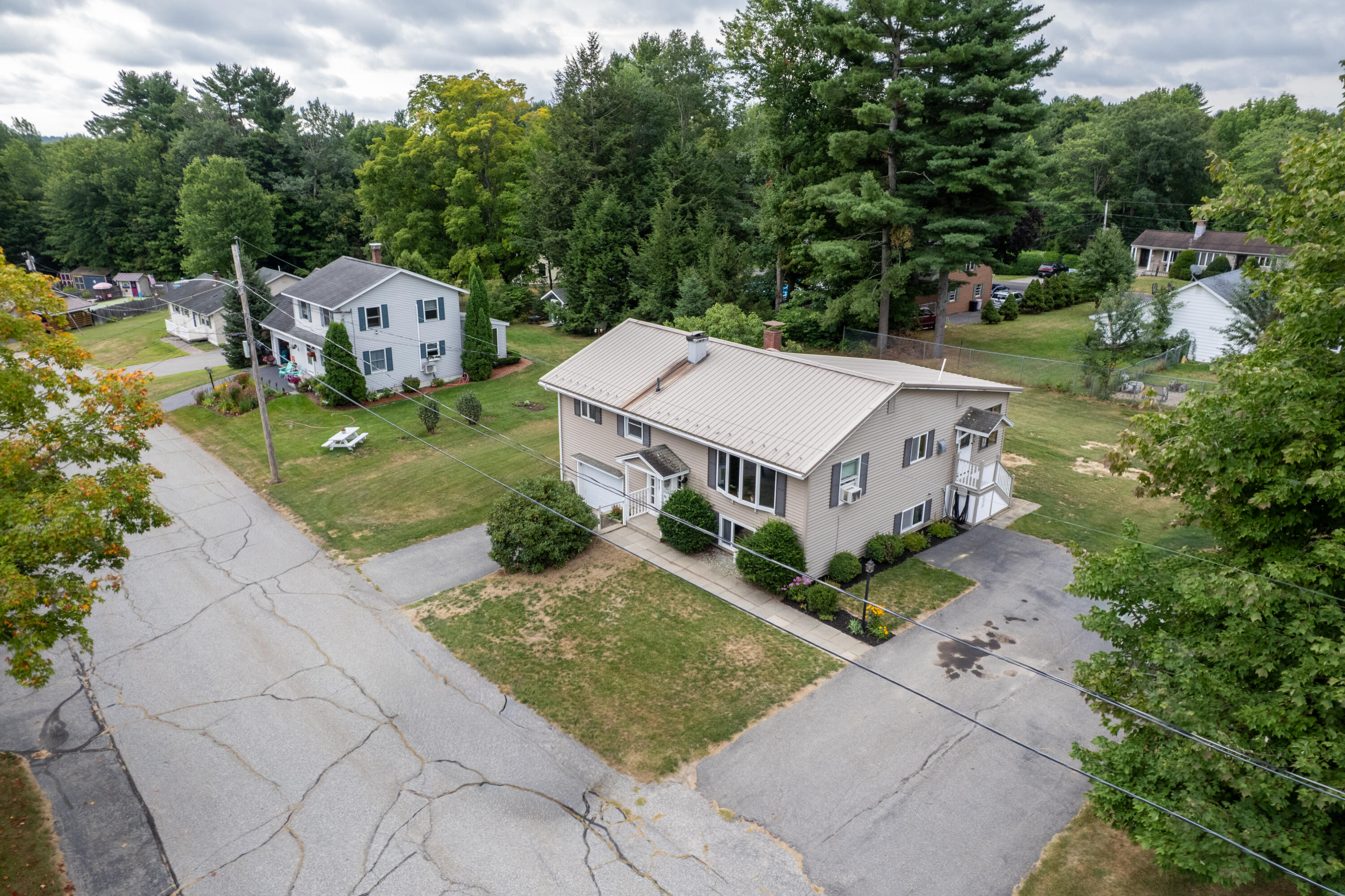 main property photo 14