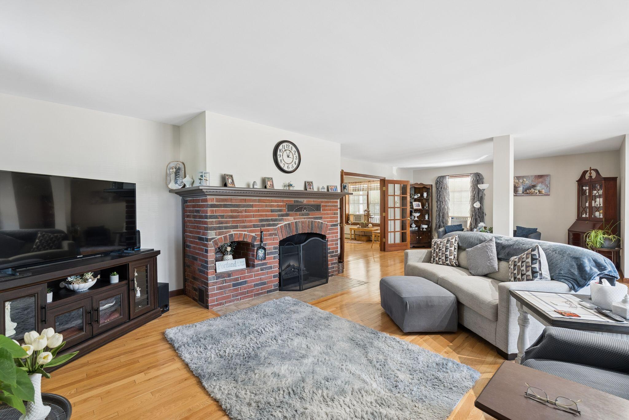main property photo 12