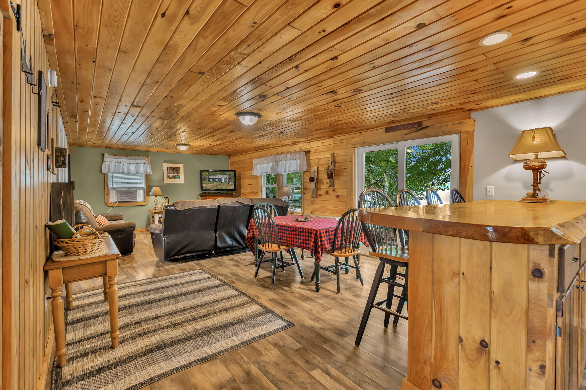 main property photo 12