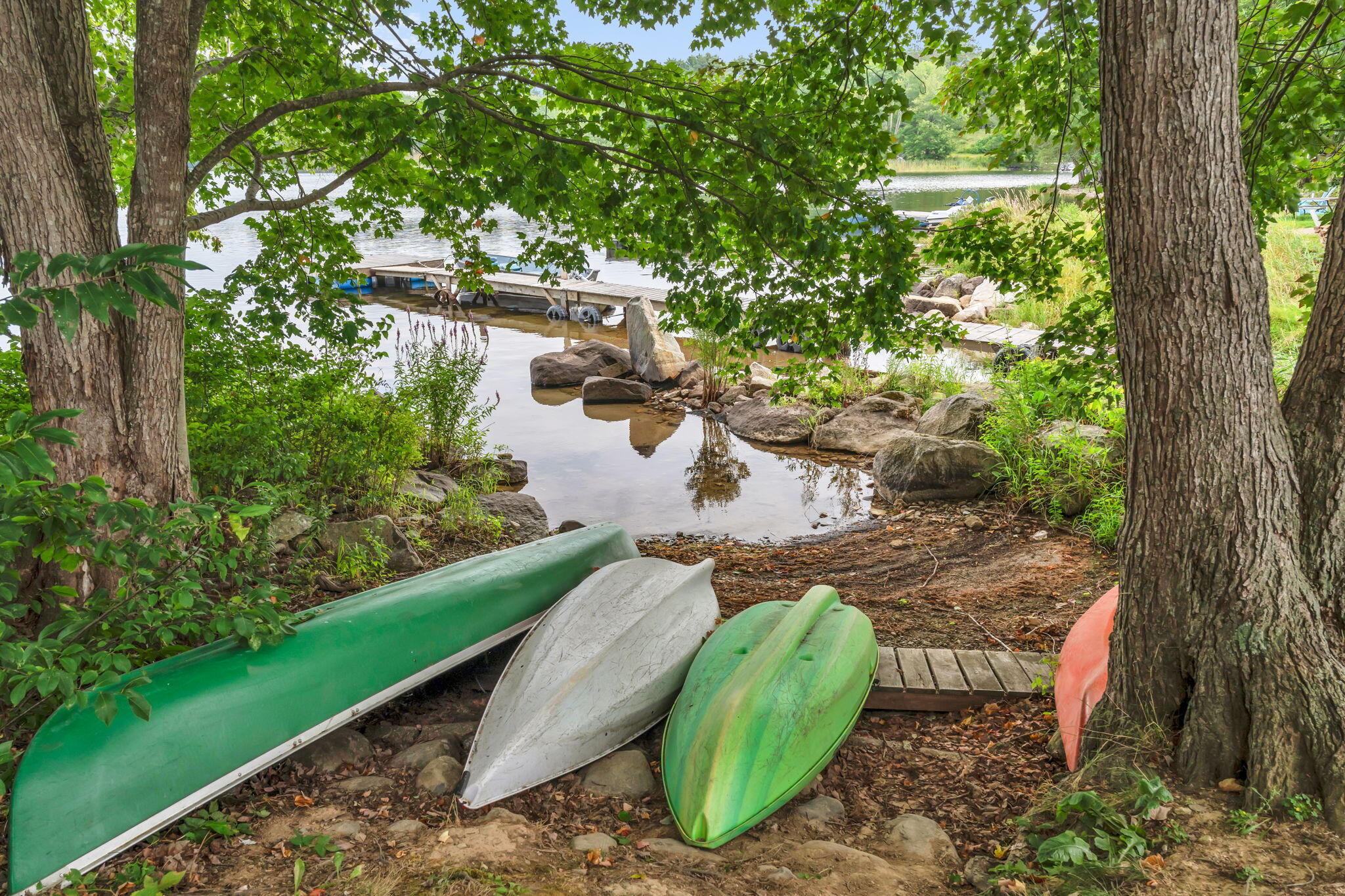 main property photo 48