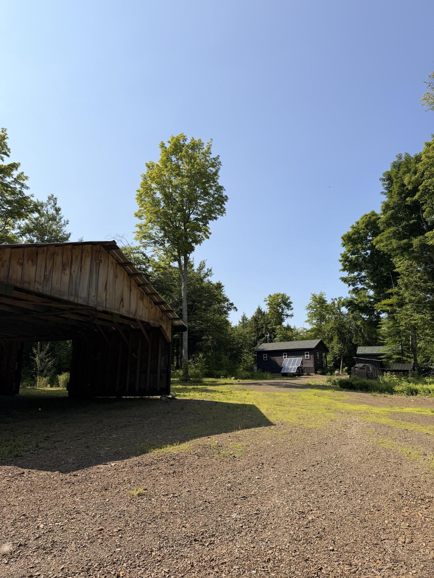 main property photo 37