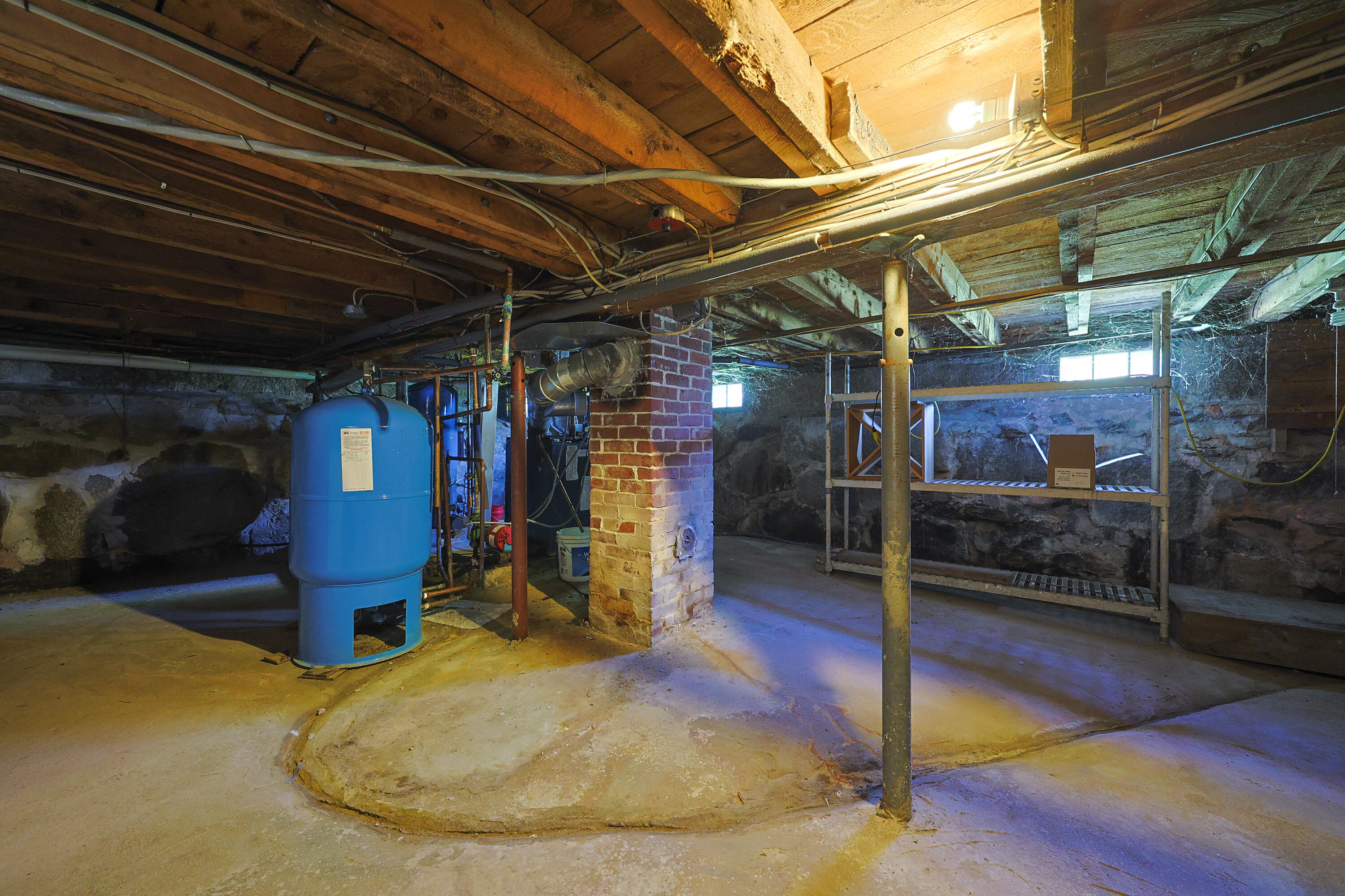 main property photo 50
