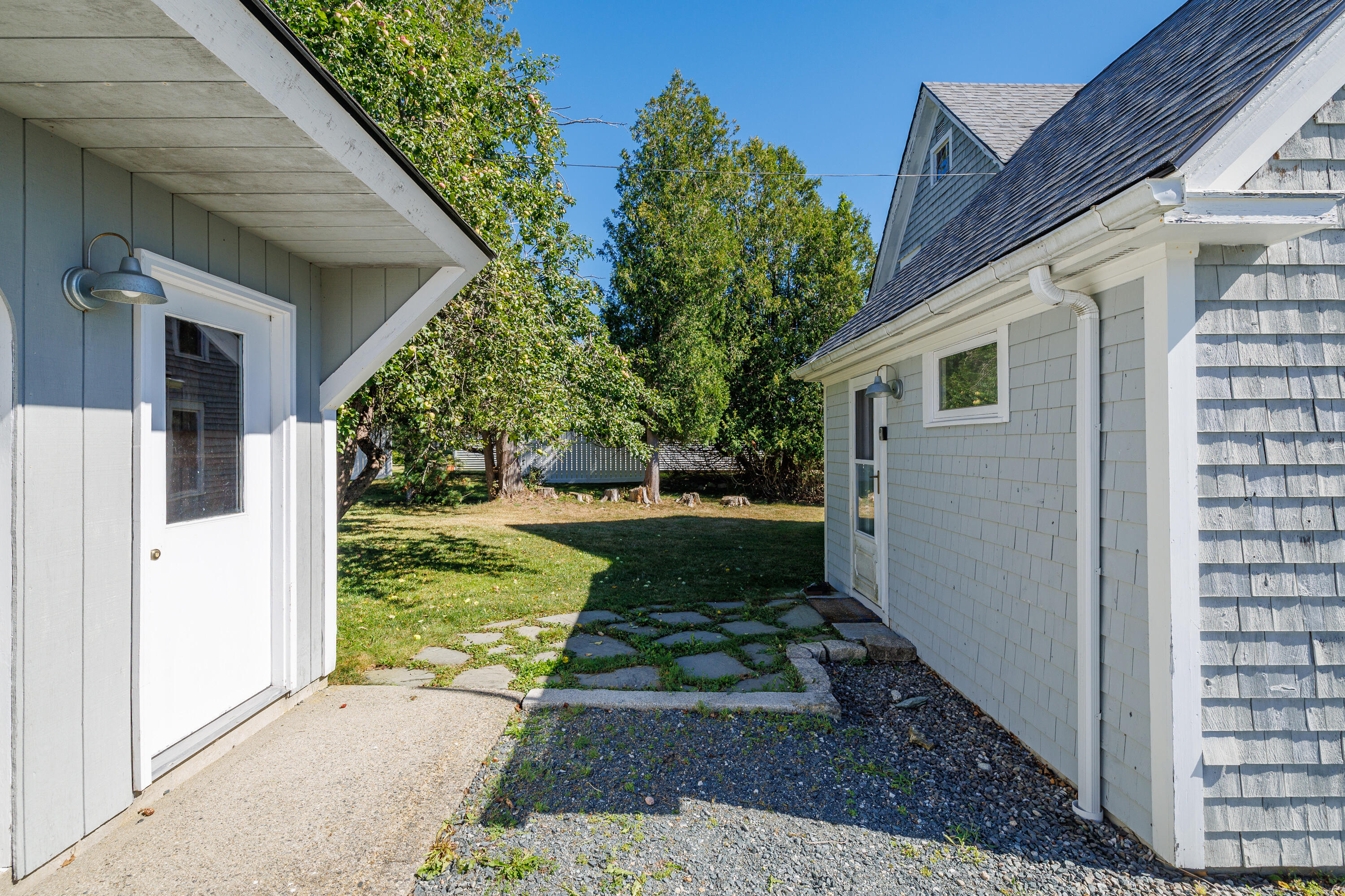 main property photo 77