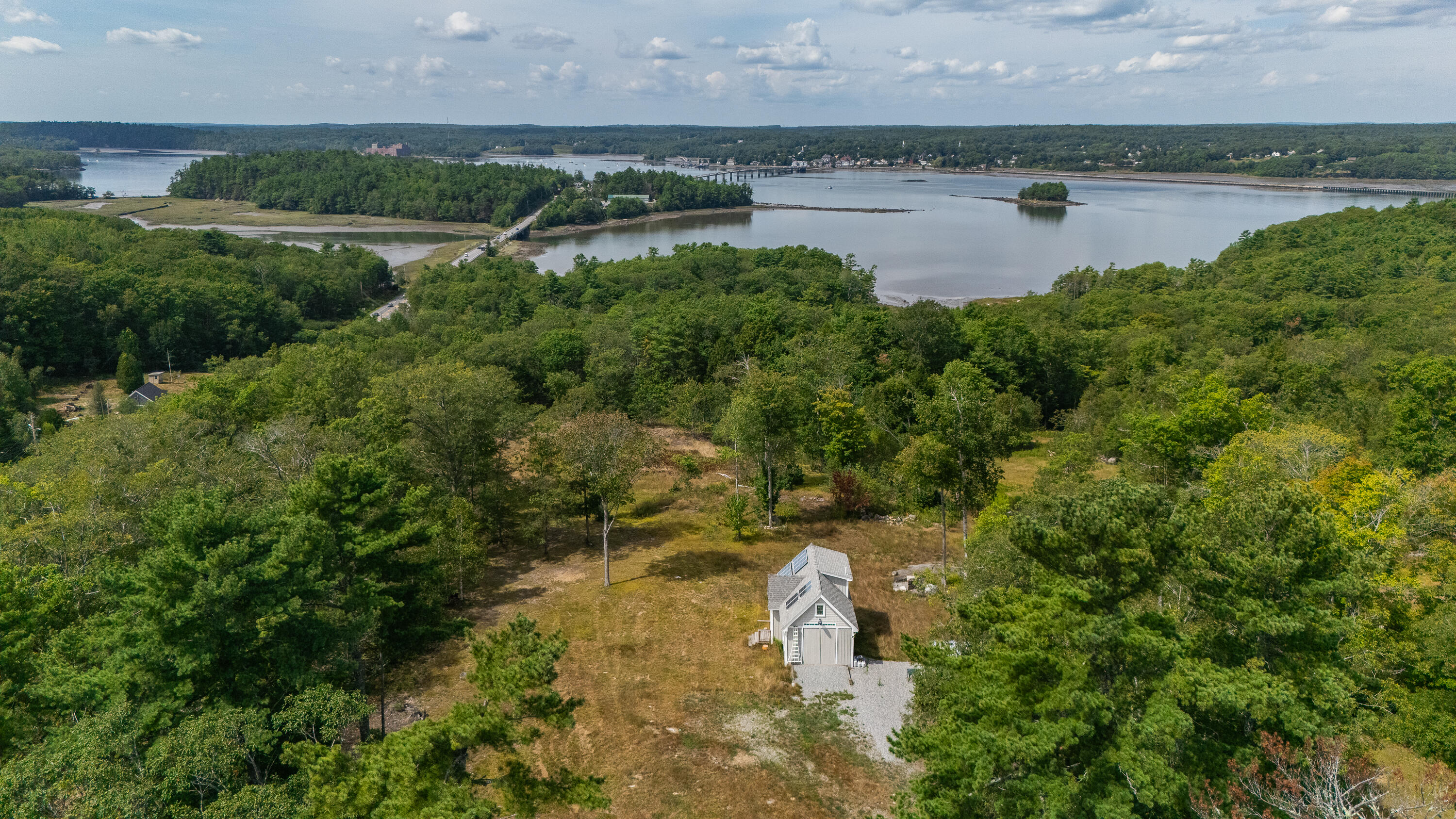 main property photo 90