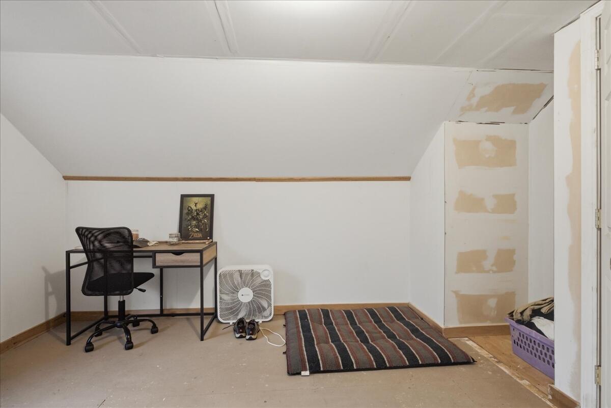 main property photo 65