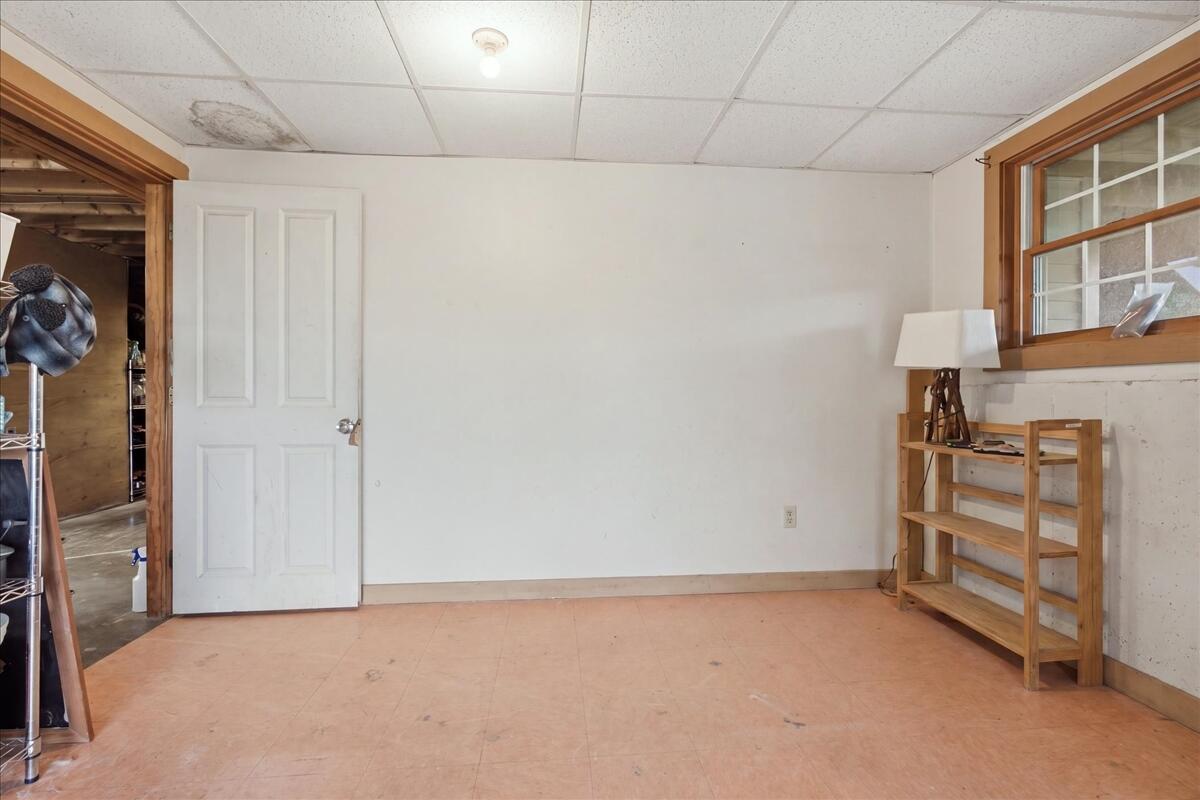 main property photo 74