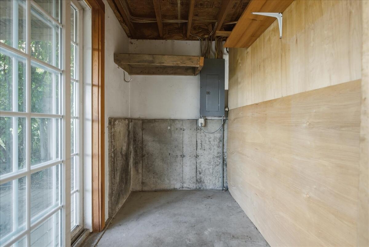 main property photo 77