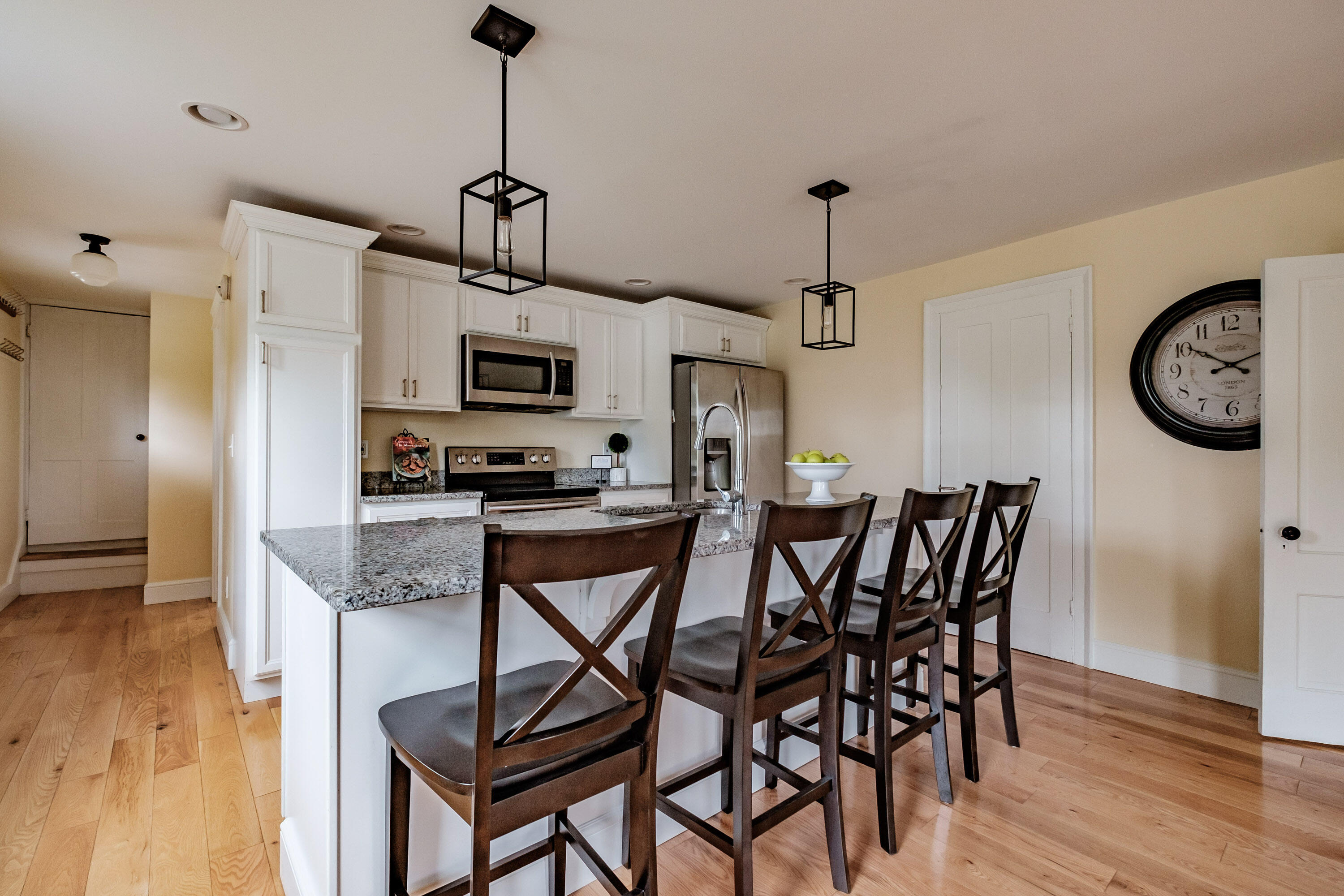 main property photo 31