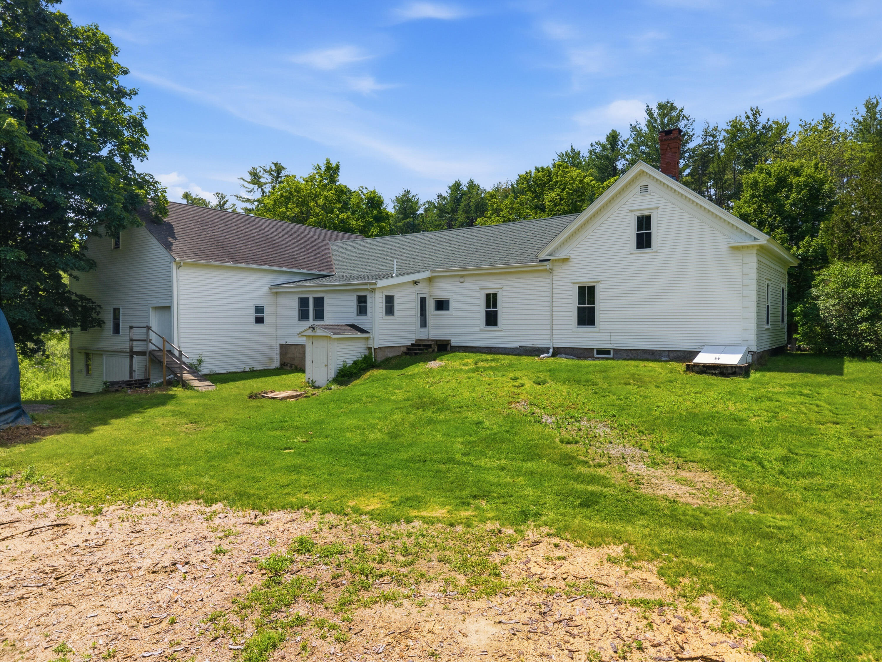 main property photo 47