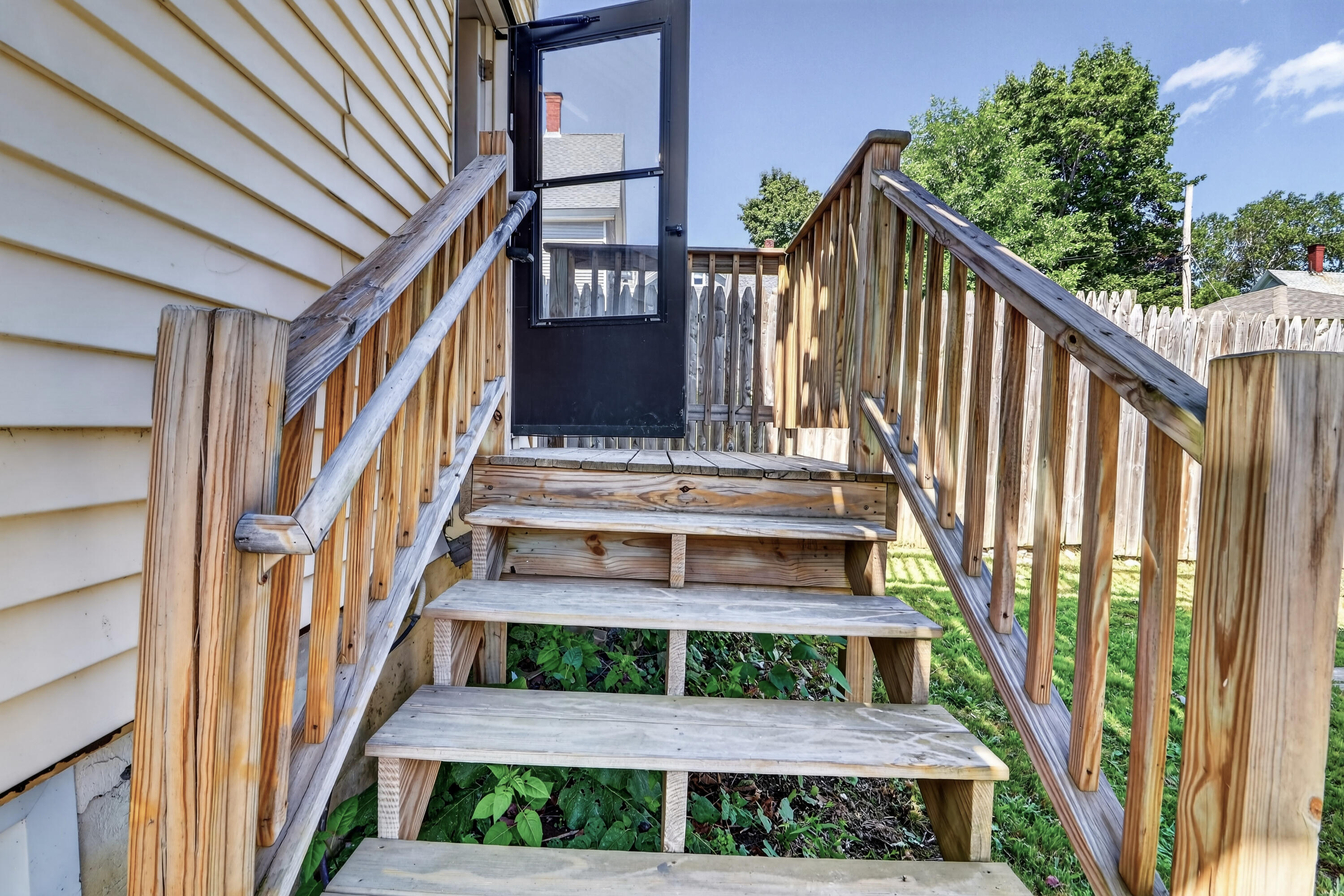 main property photo 38