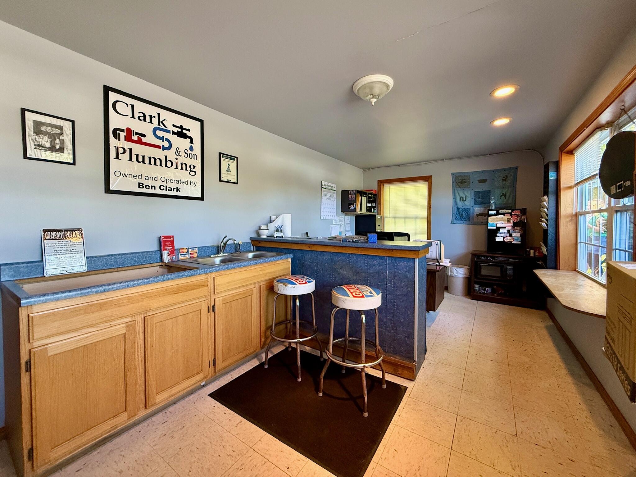 main property photo 13