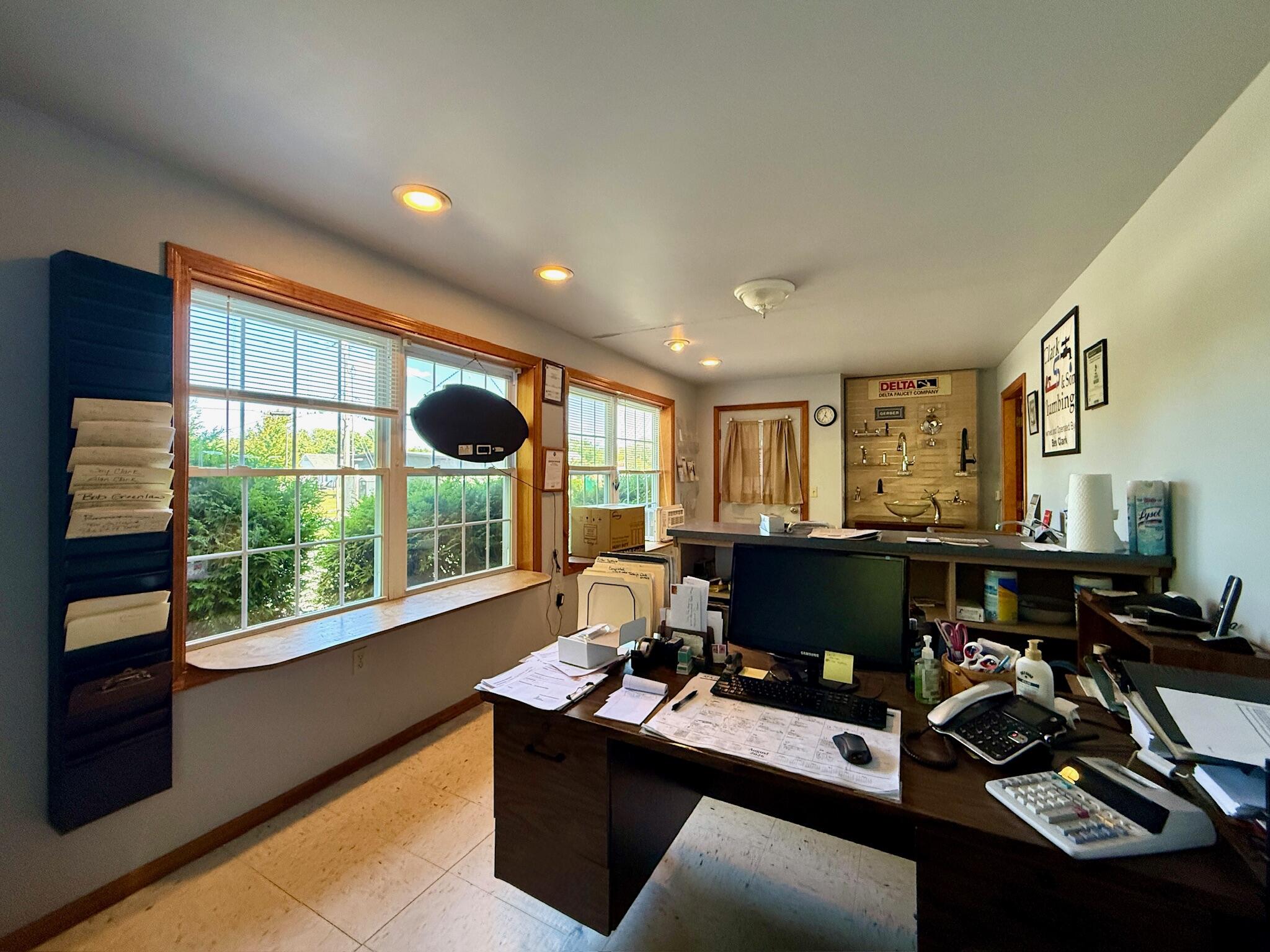 main property photo 15