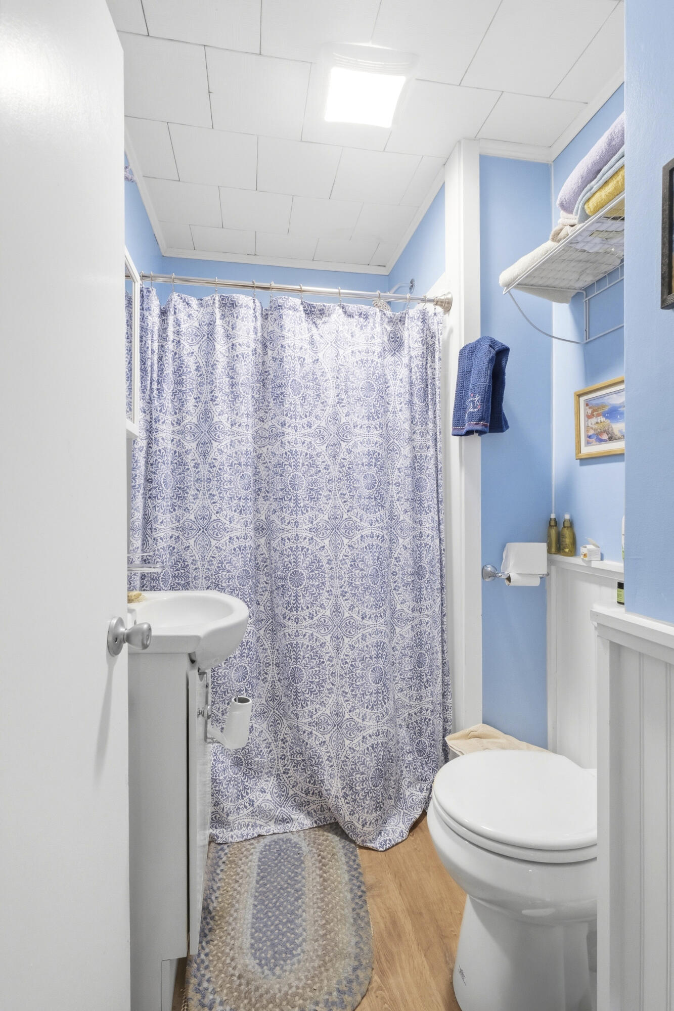 main property photo 44