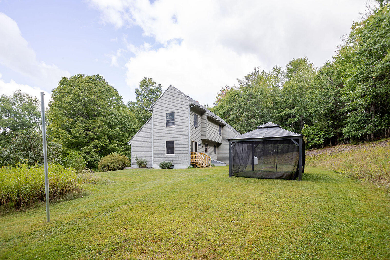 main property photo 60