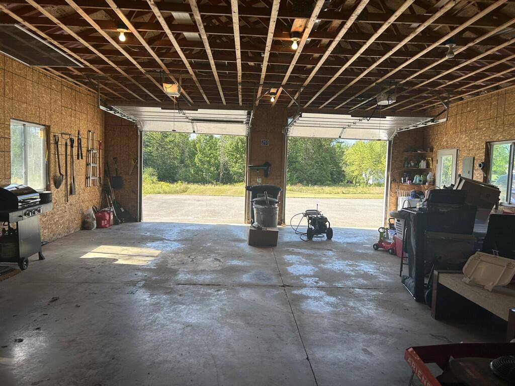 main property photo 99