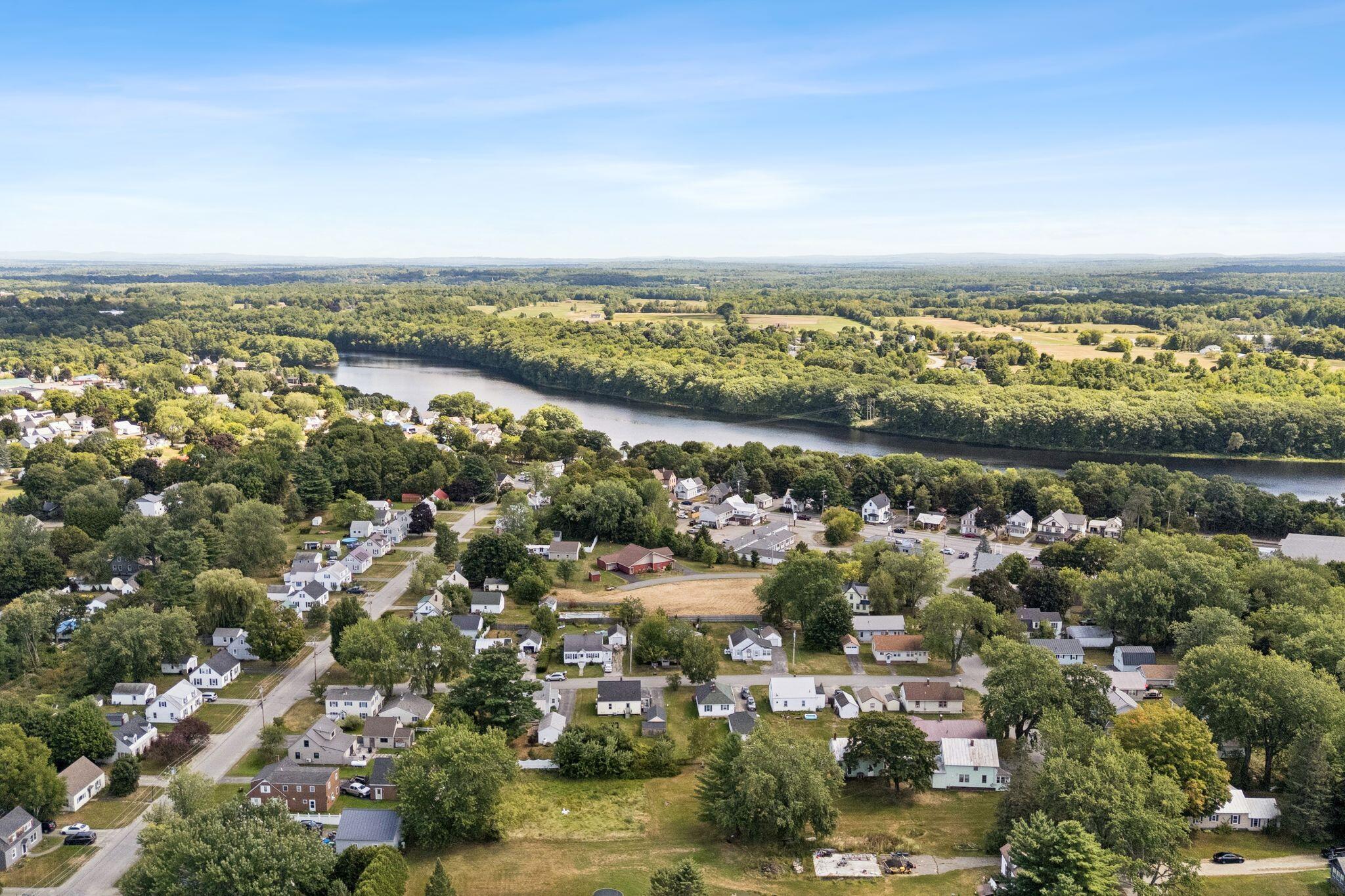 main property photo 30