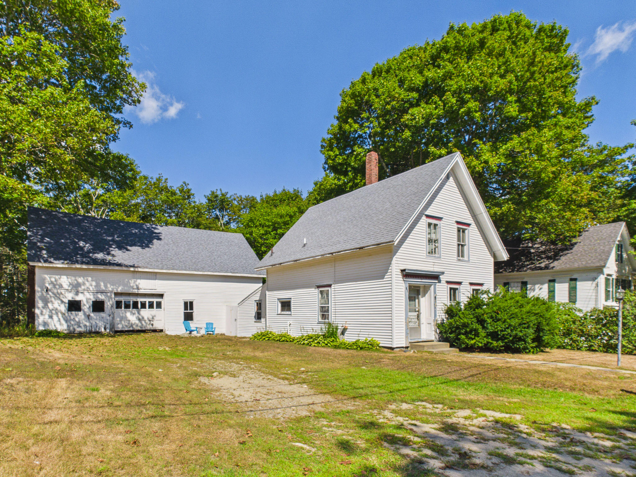 main property photo 30