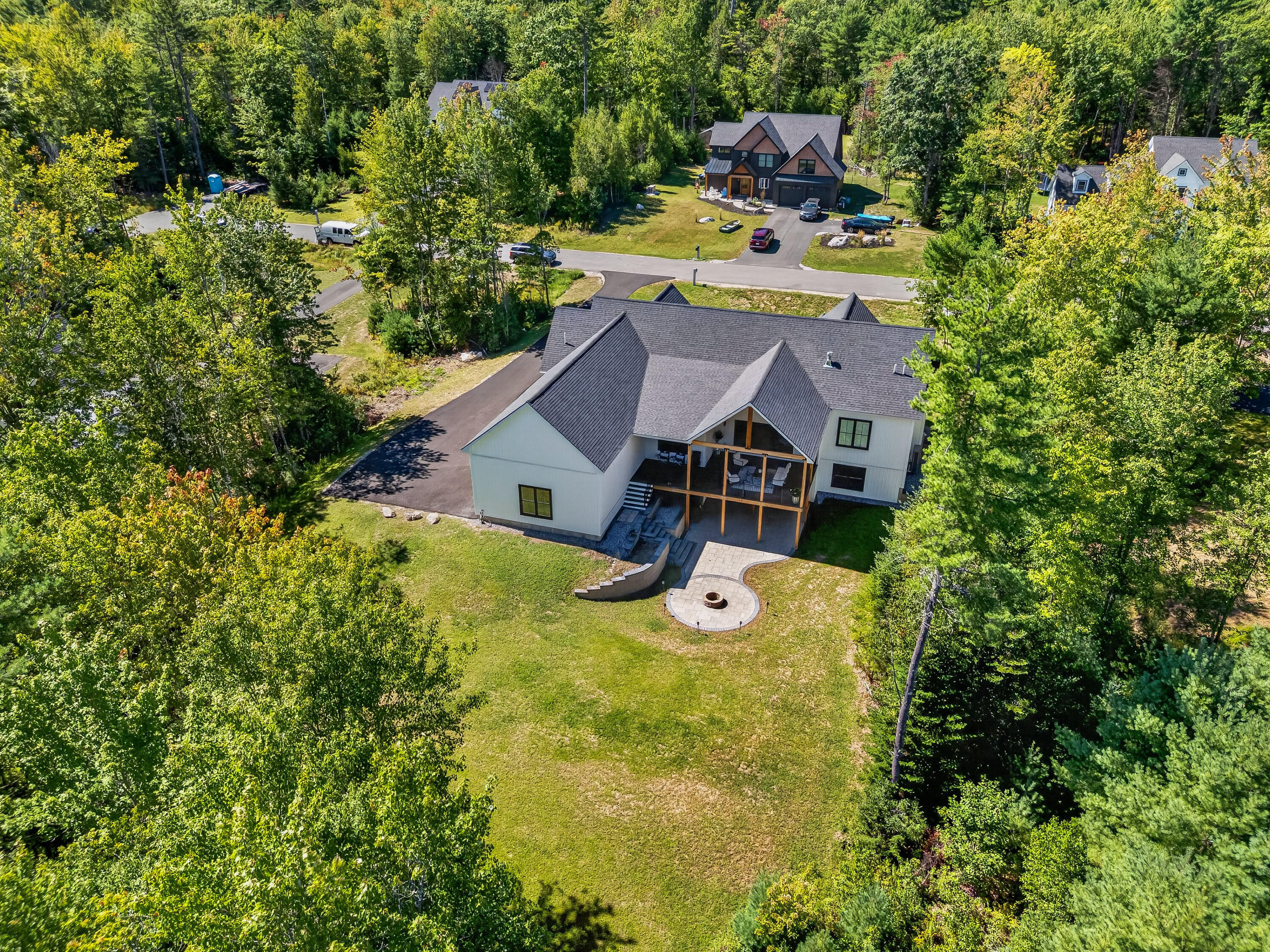 main property photo 75