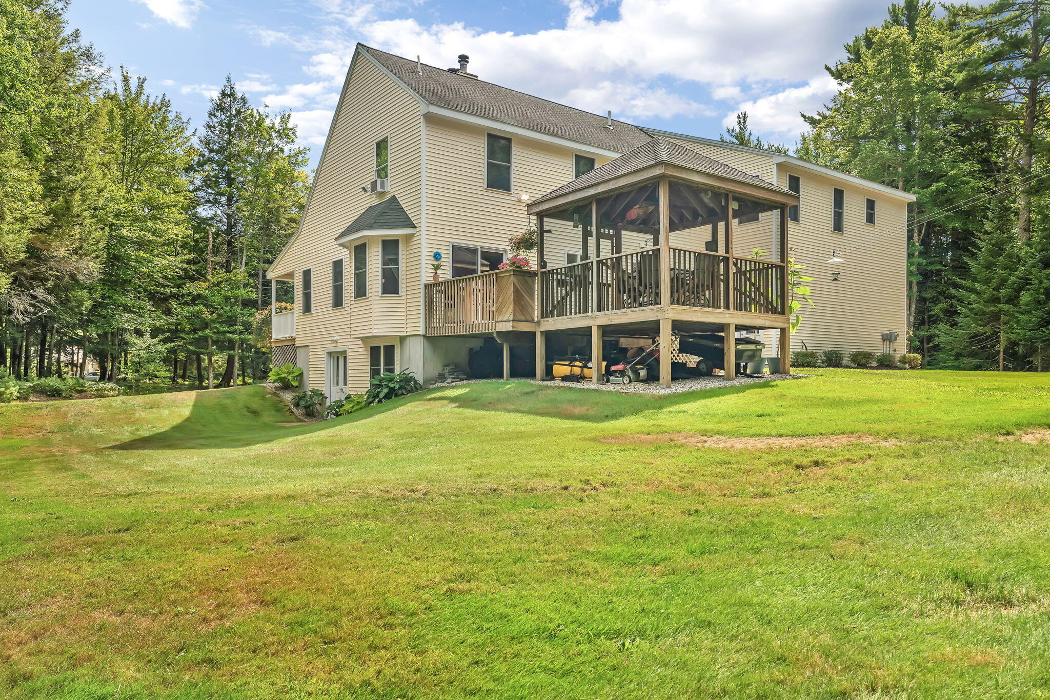 main property photo 49