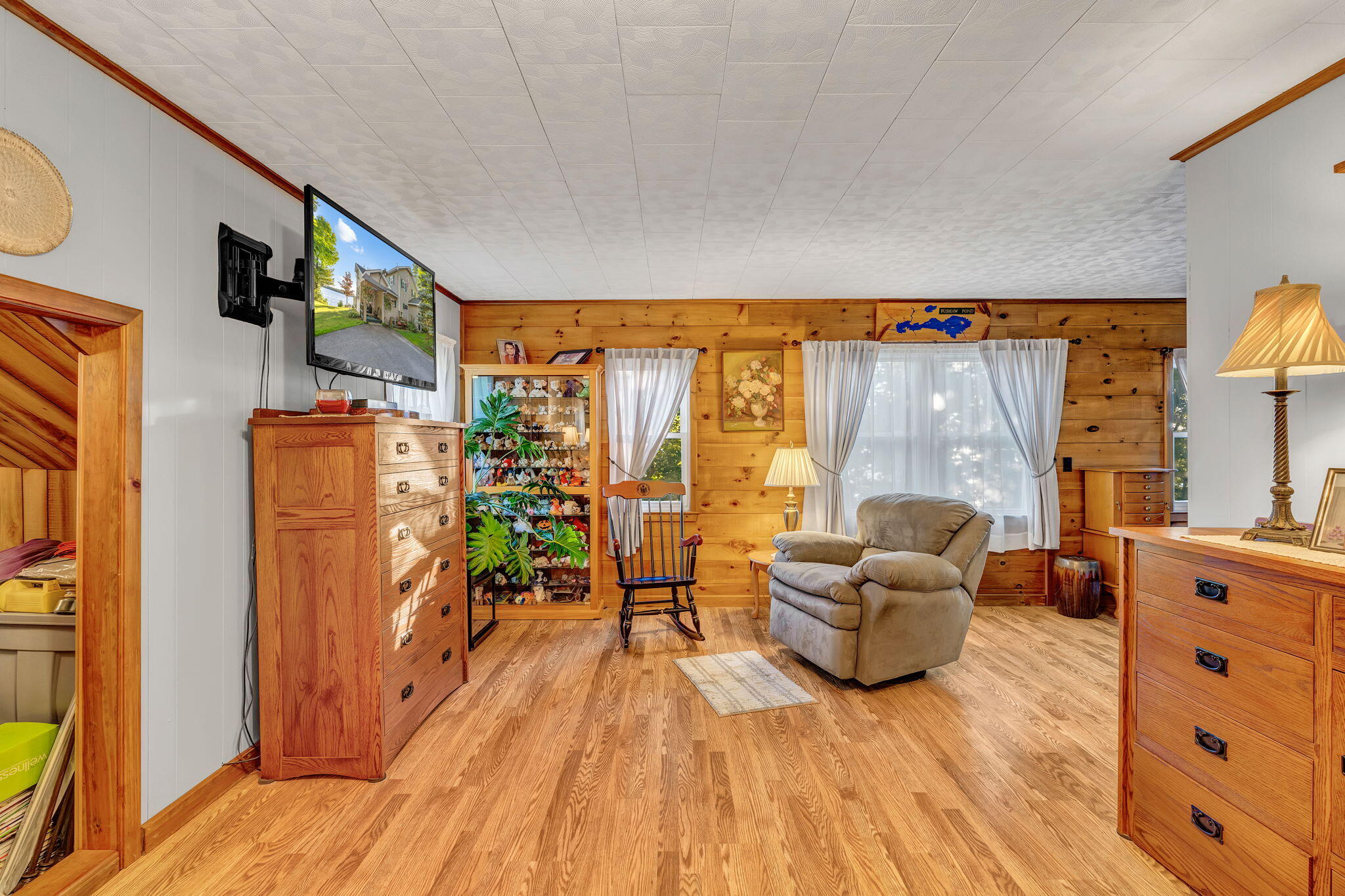 main property photo 48
