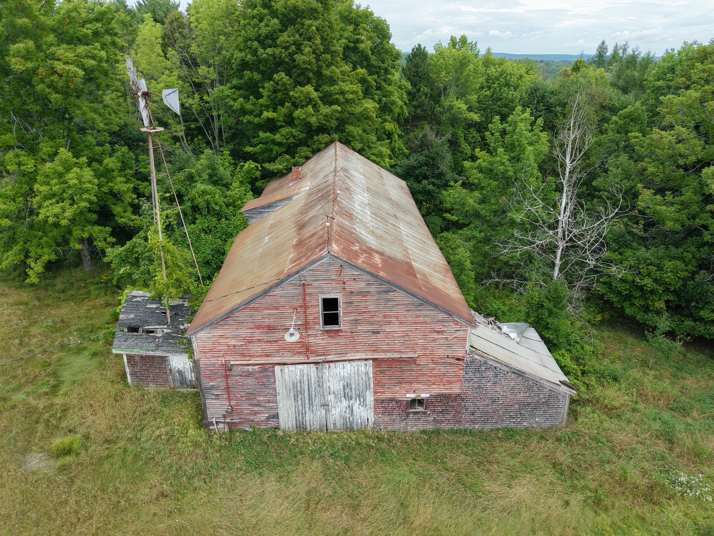 main property photo 5