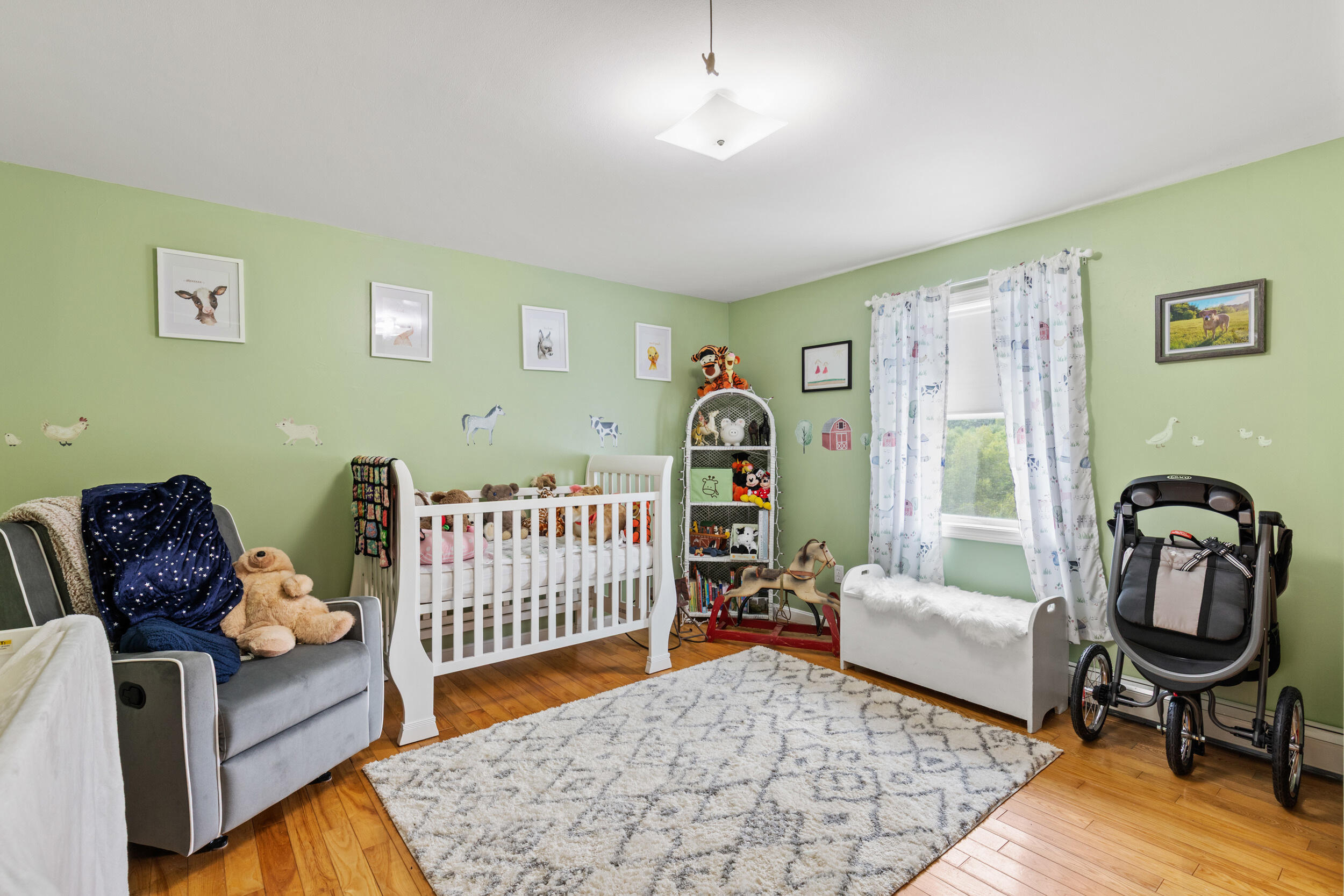 main property photo 28