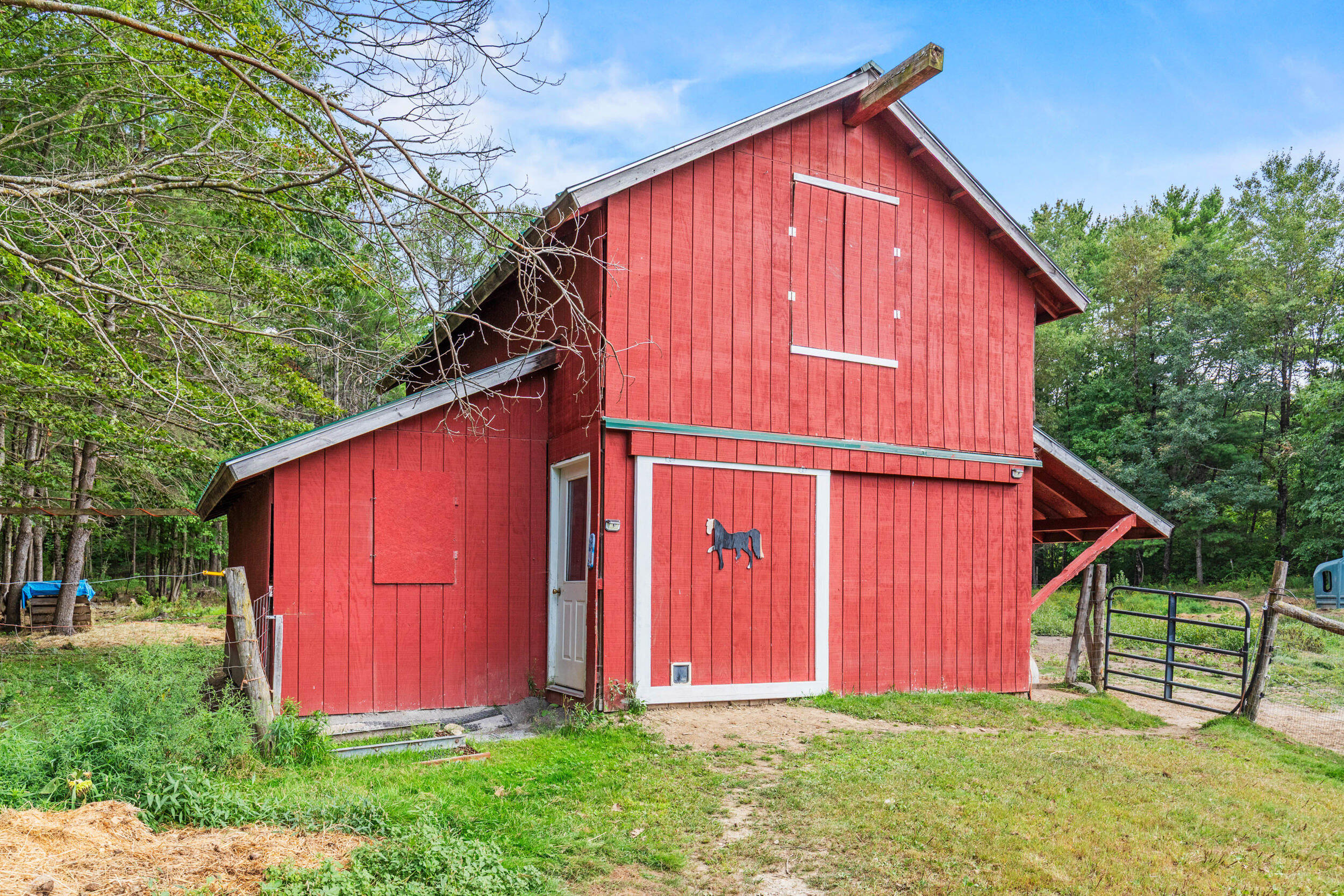 main property photo 49