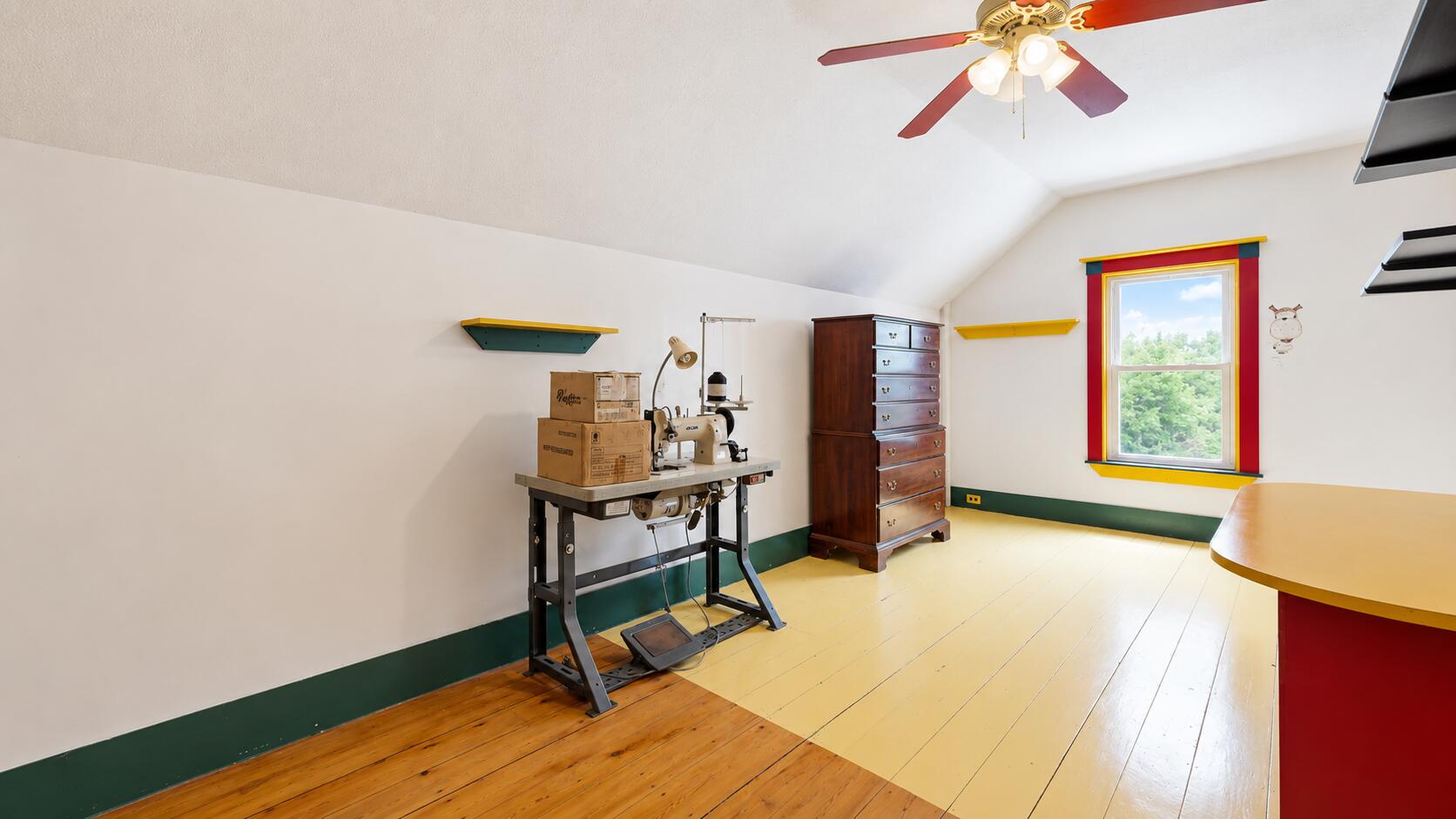main property photo 34
