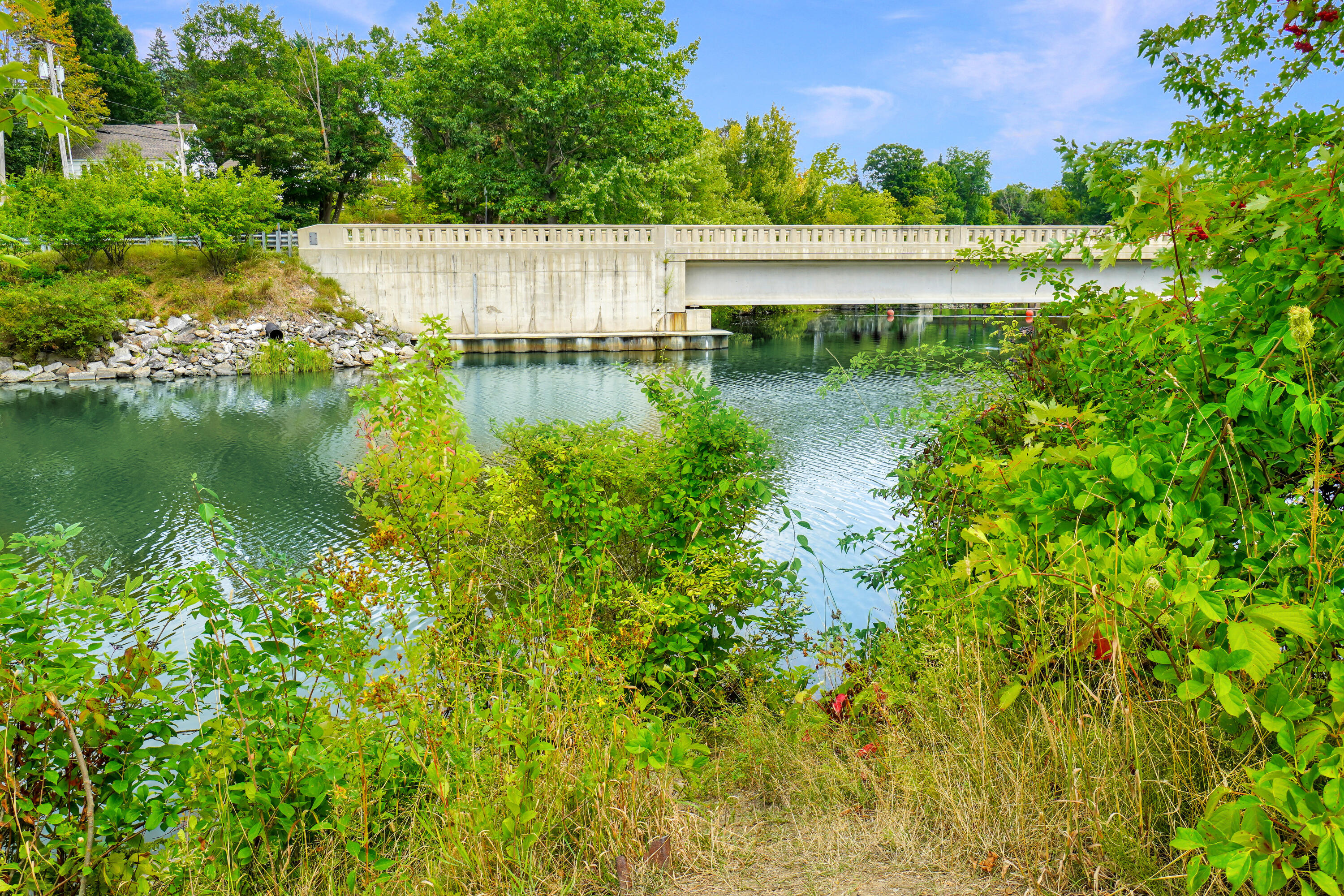 main property photo 48