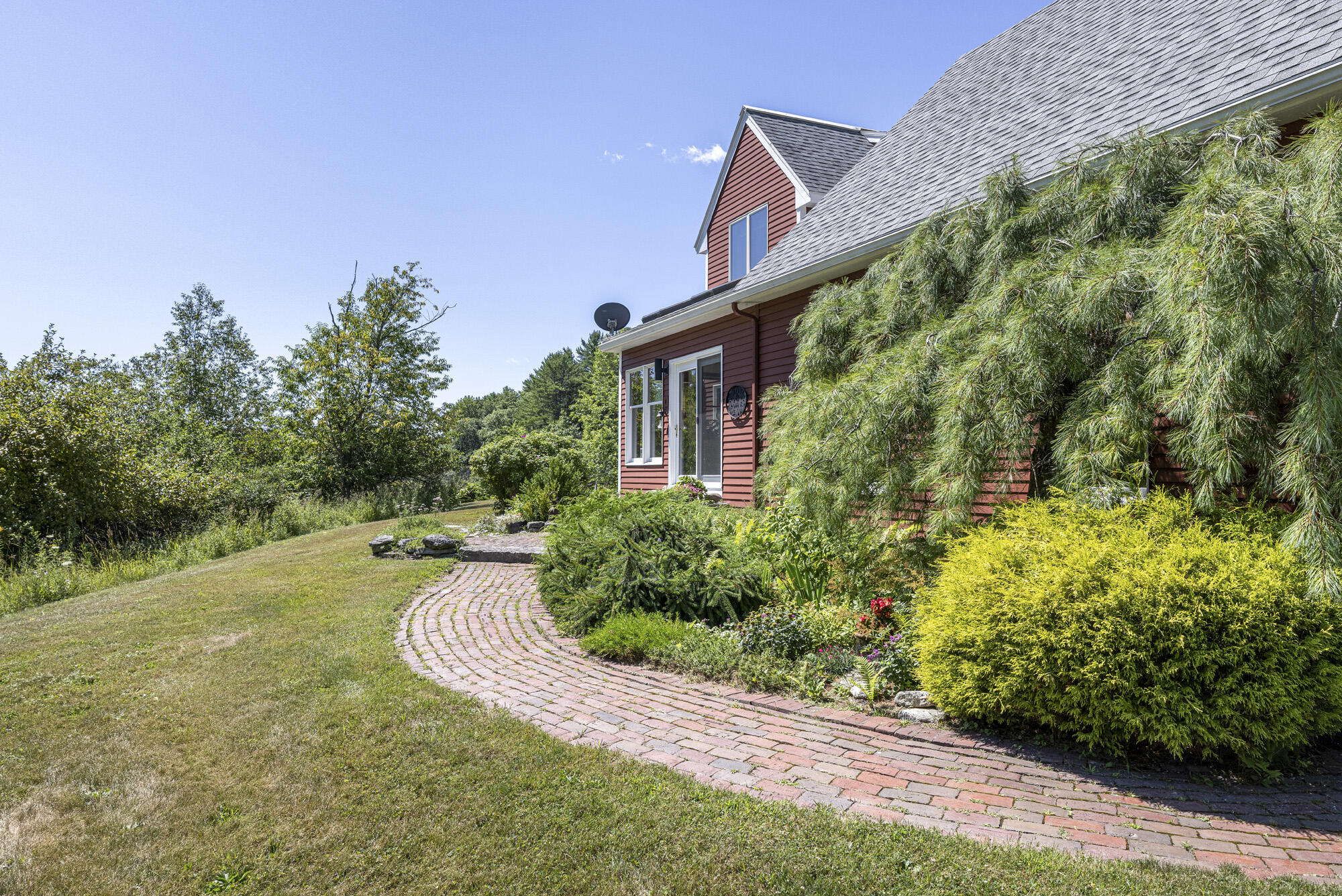 main property photo 2