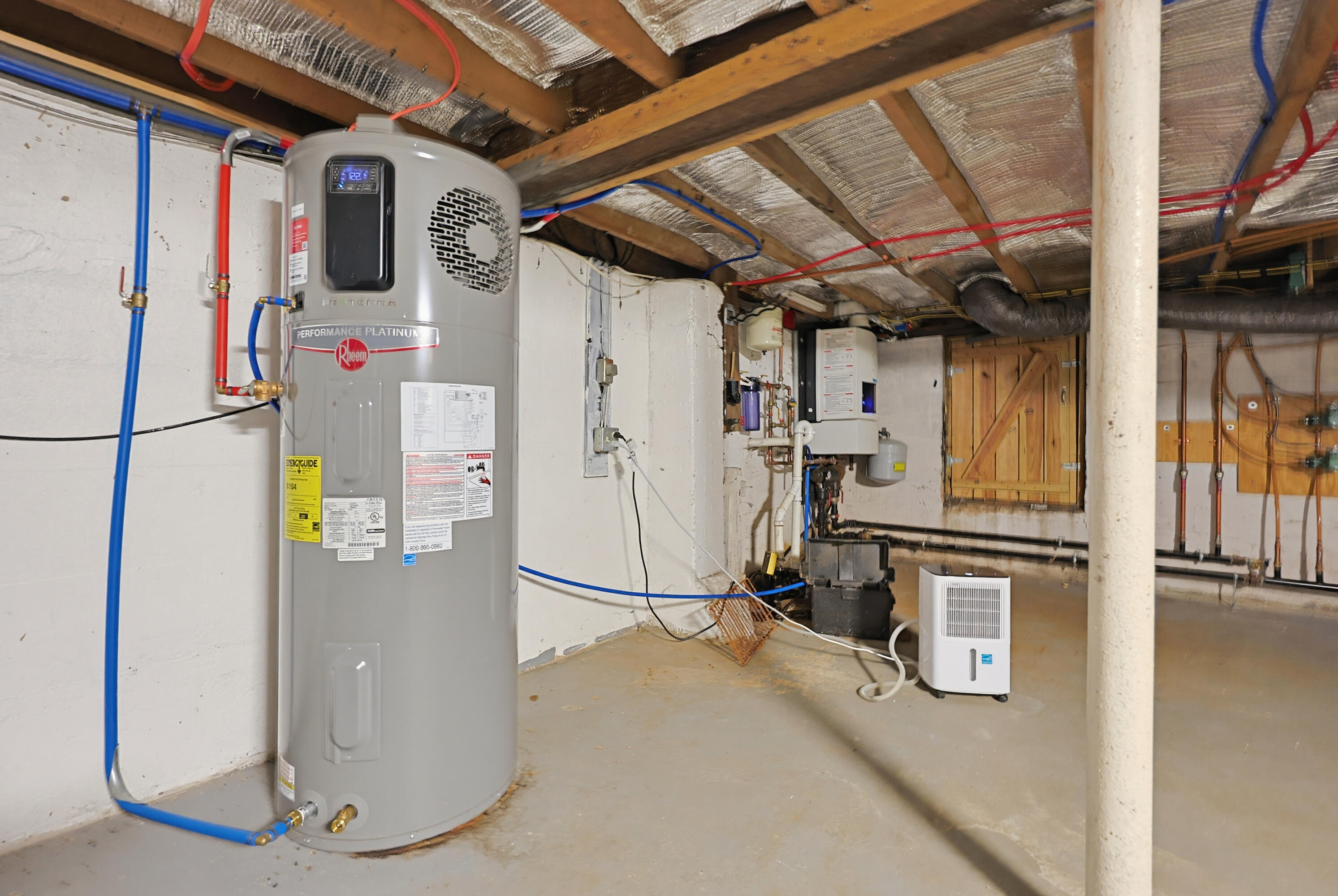main property photo 25