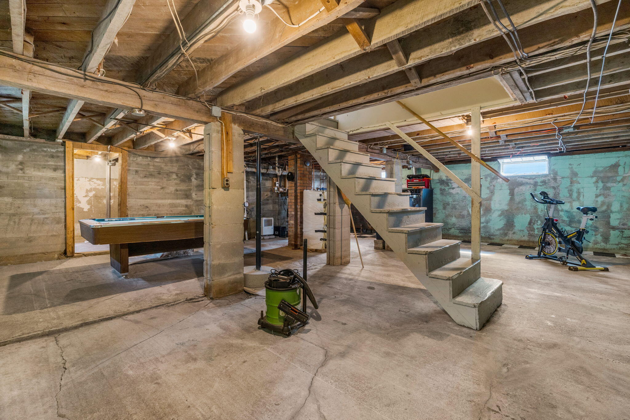 main property photo 35