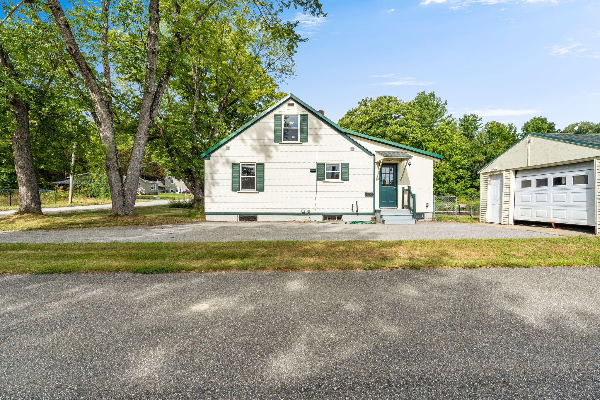 main property photo 59