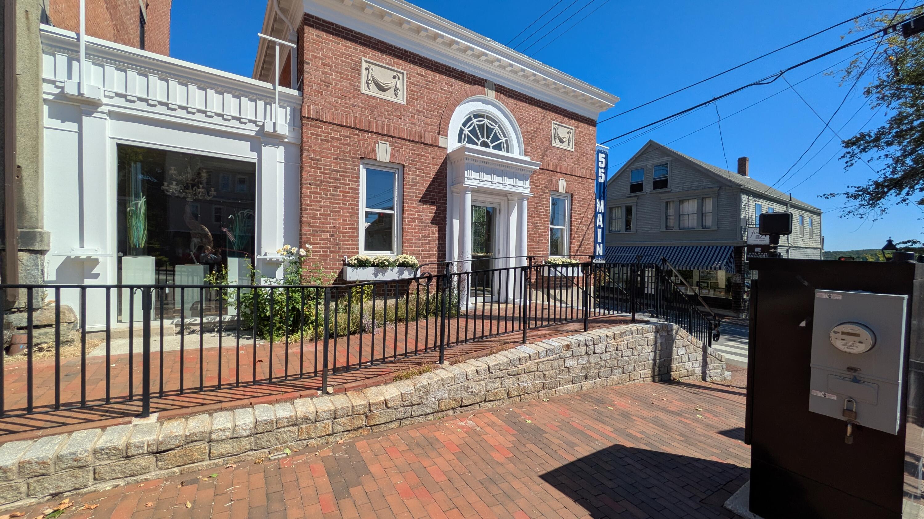 main property photo 38