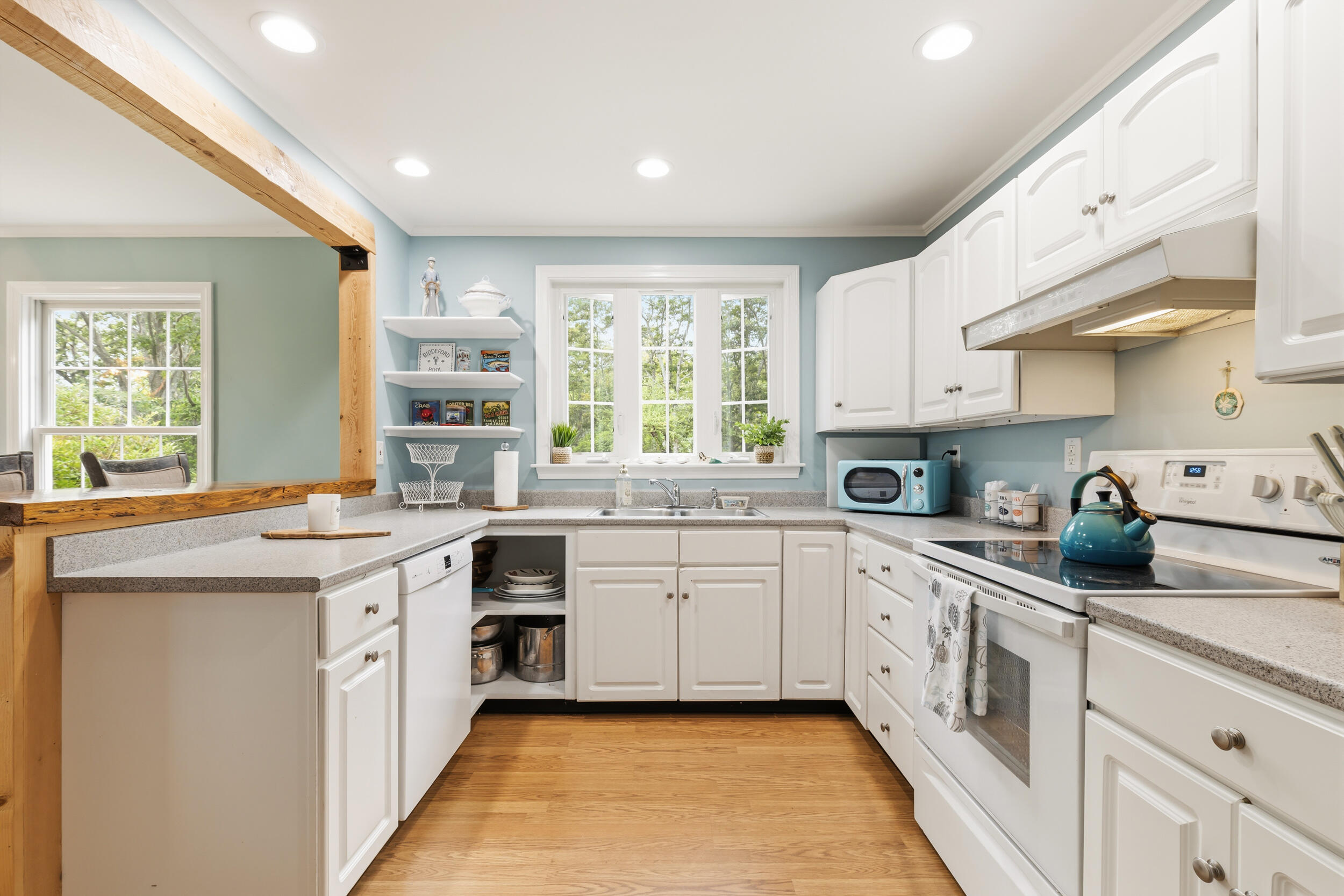 main property photo 17