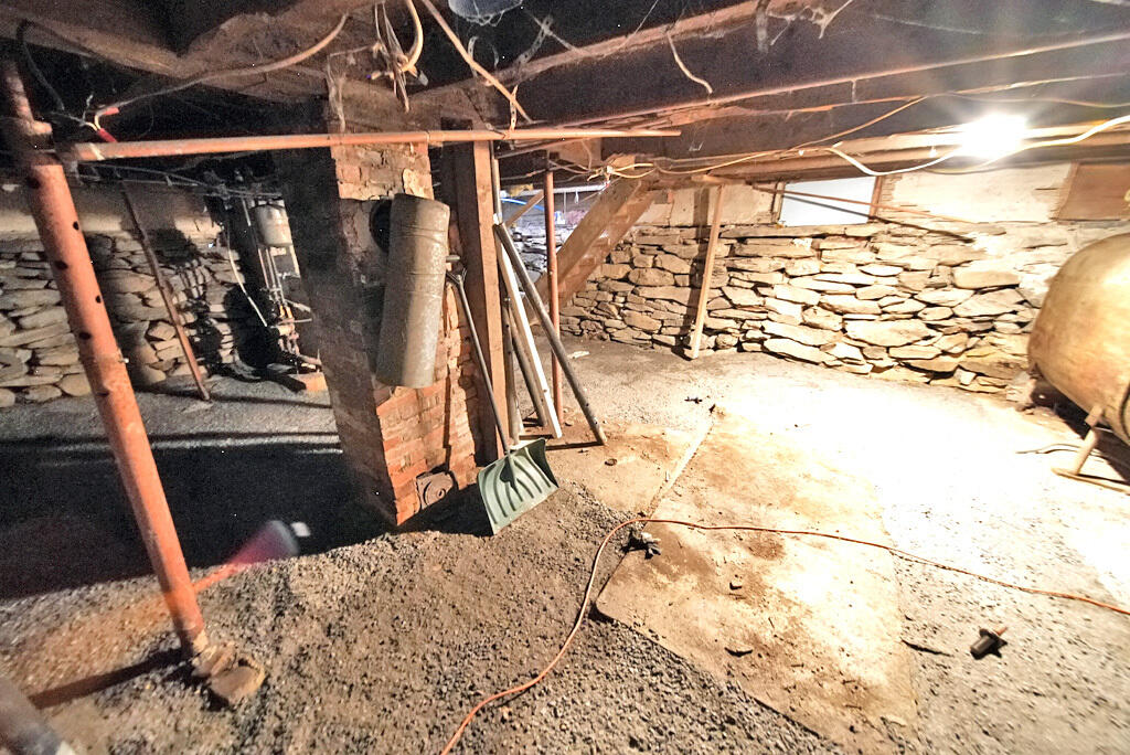 main property photo 58