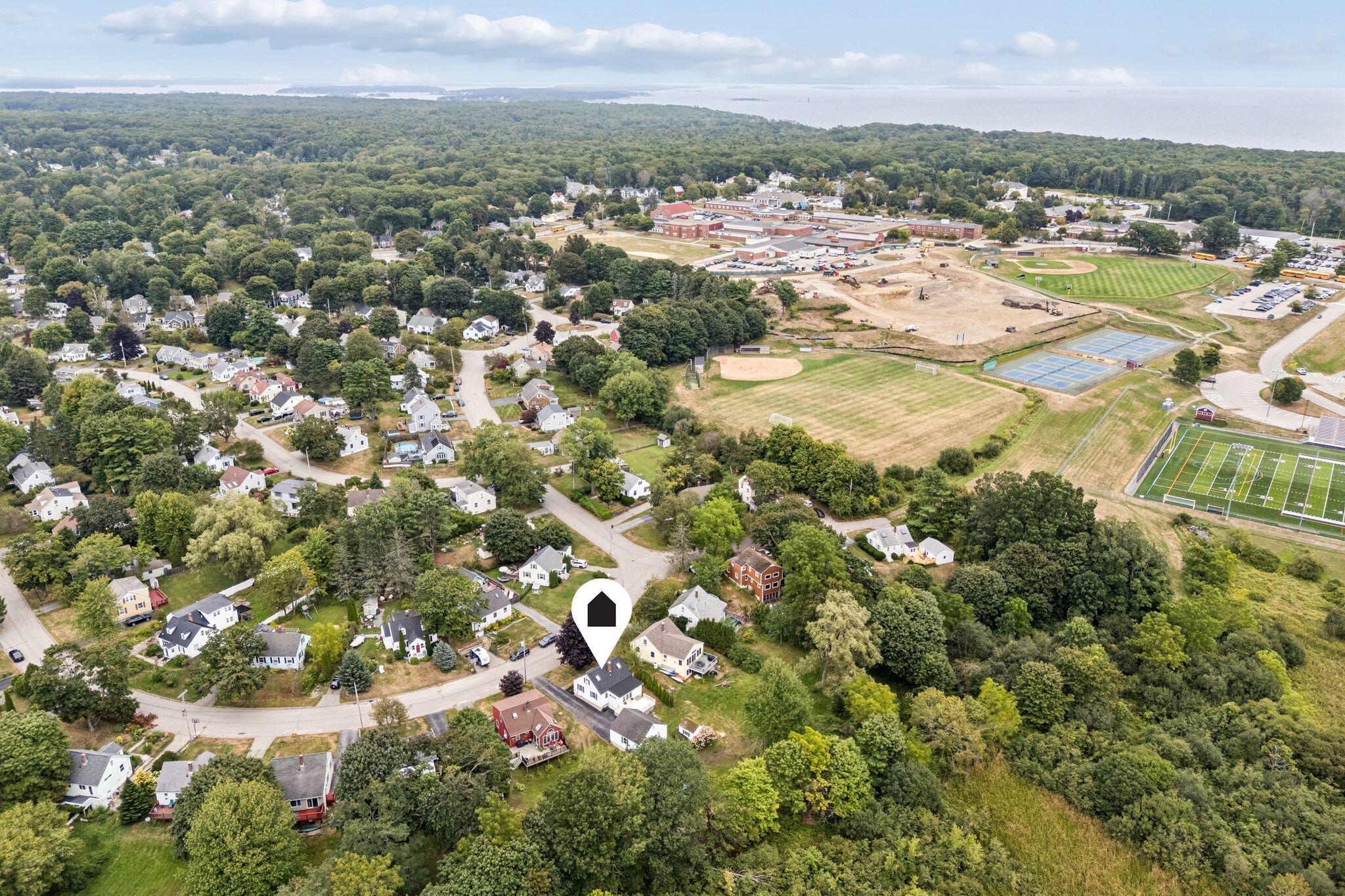 main property photo 30