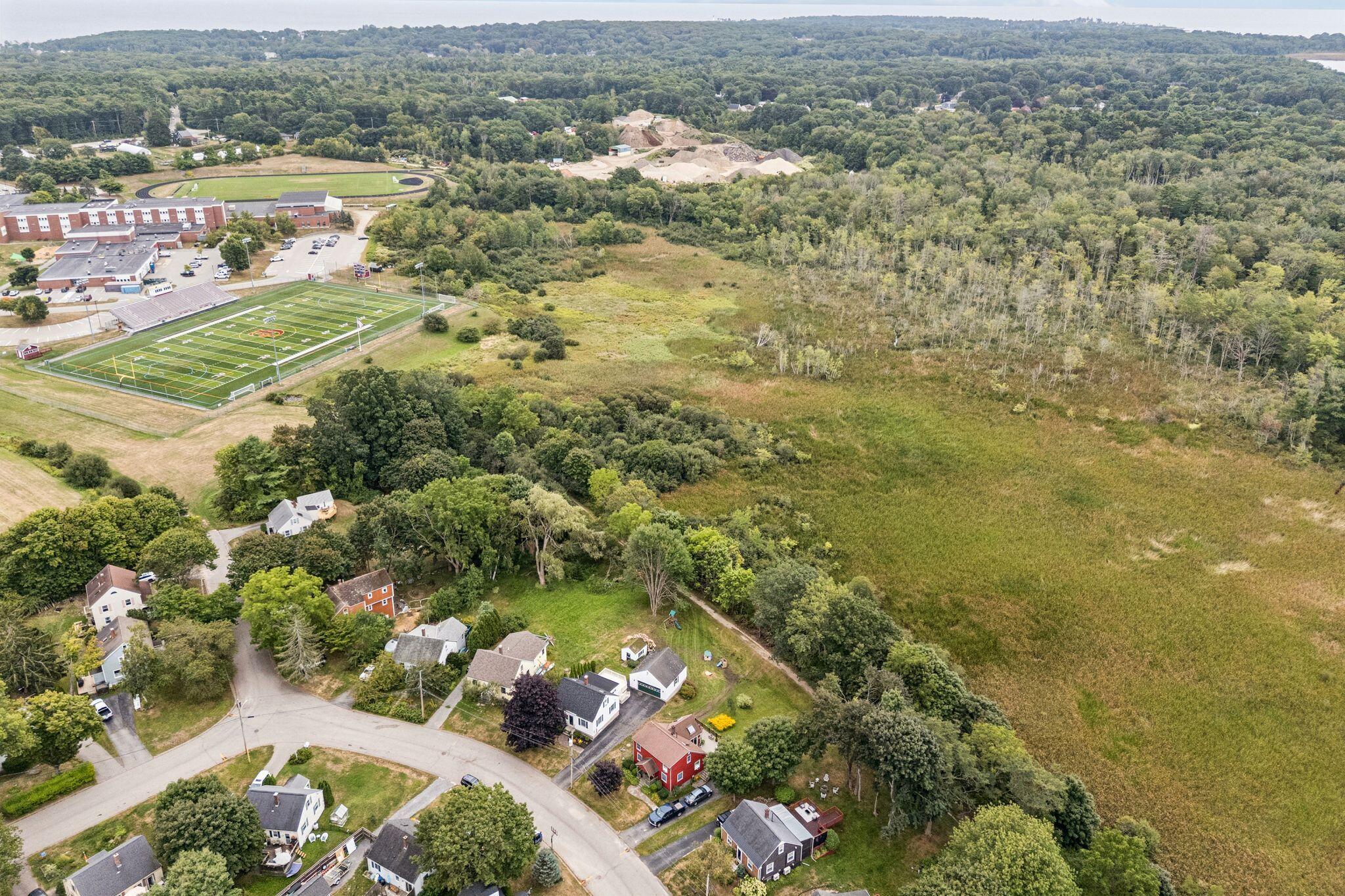 main property photo 31