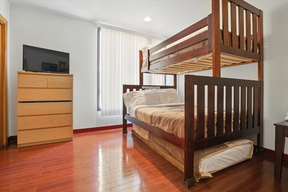 main property photo 78